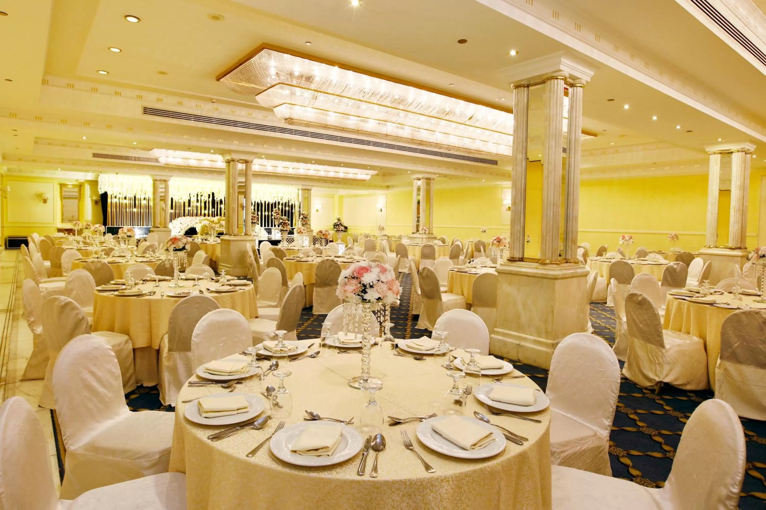 Banquet/Function facilities, Restaurant/Places to Eat in Grand Excelsior Hotel Deira