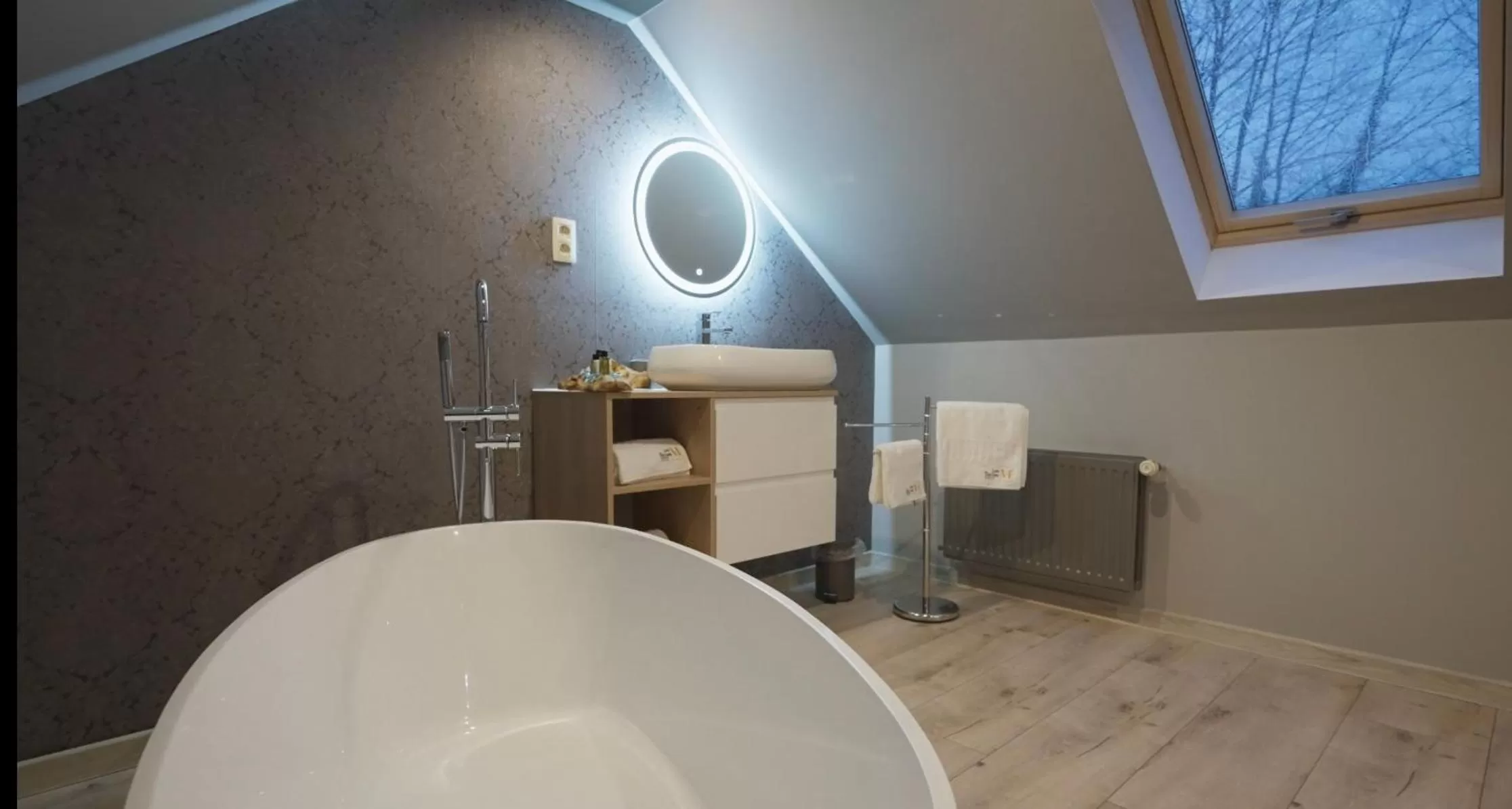 Bathroom in Les Suites M