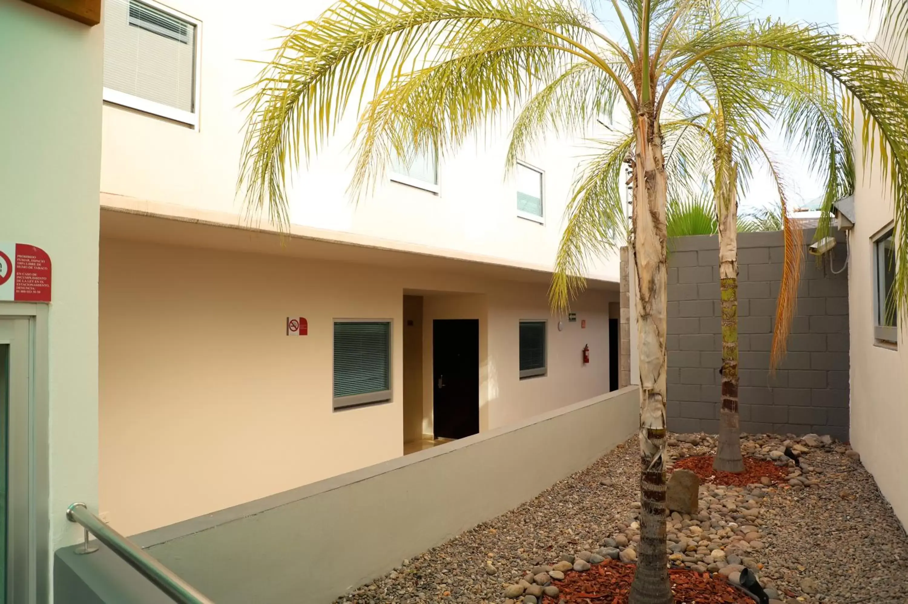 Property Building in Homesuites Rotarismo