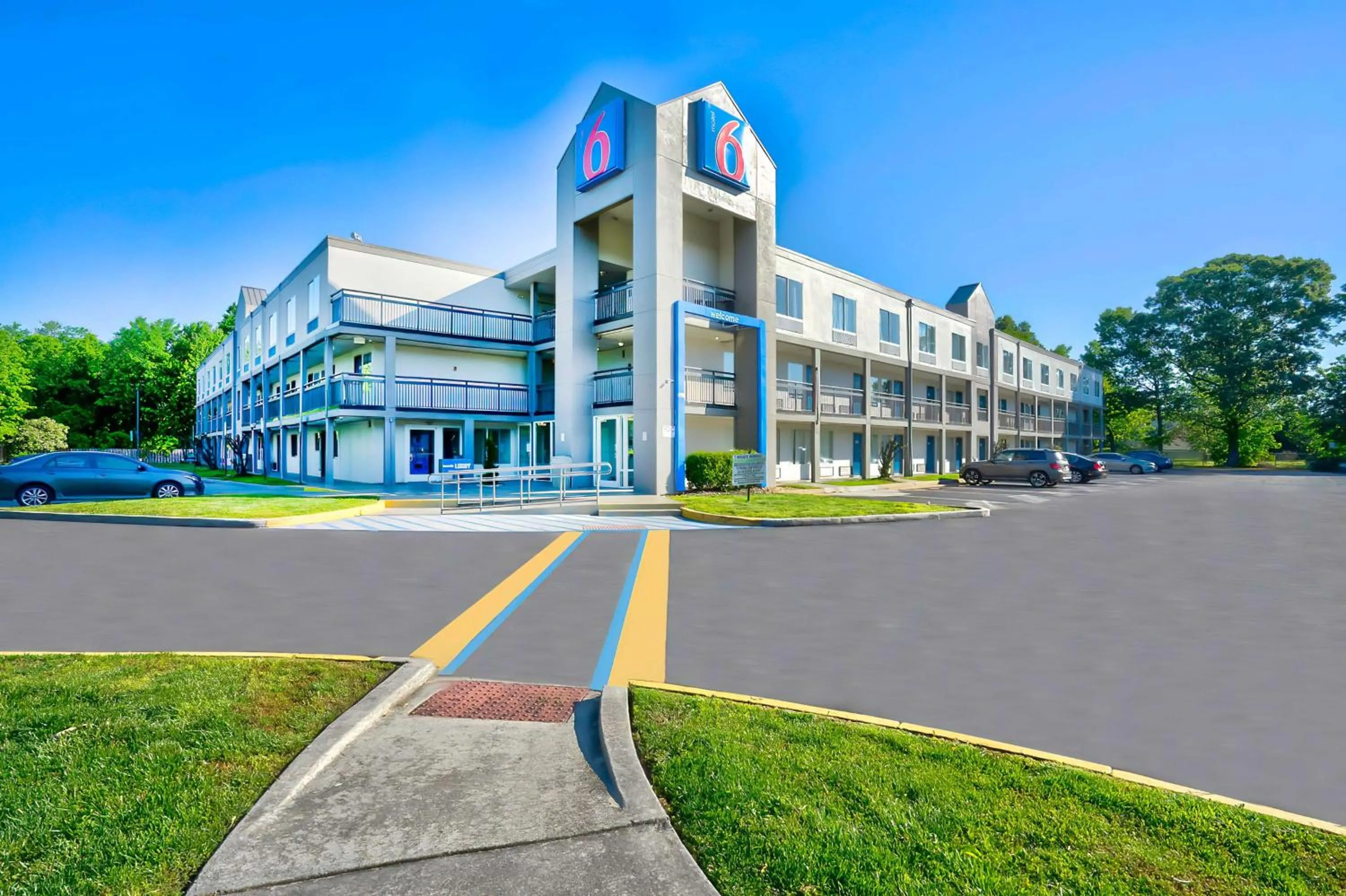 Property building in Motel 6 Virginia Beach