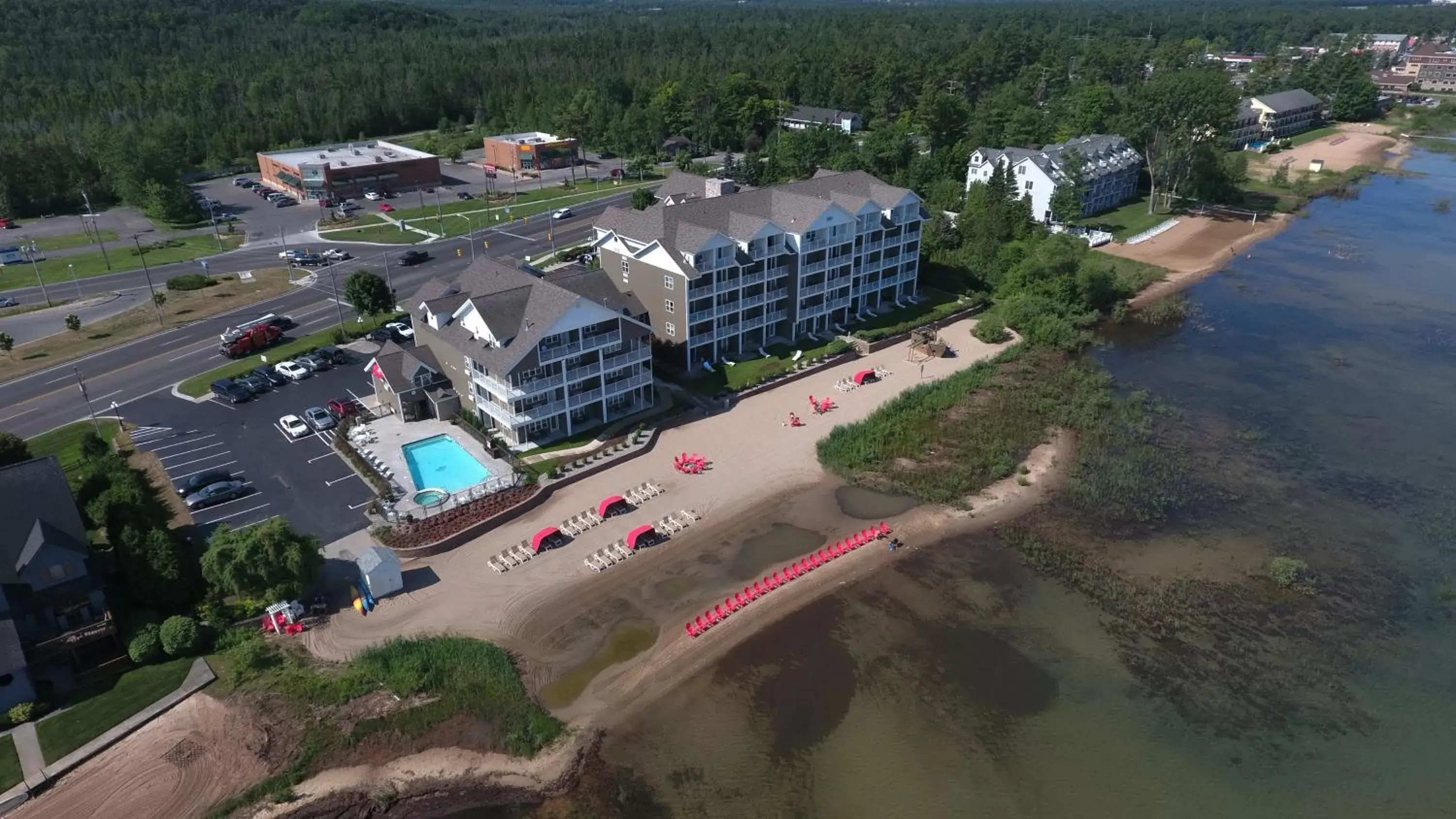 Bird's eye view, Bird's-eye View in Cherry Tree Inn & Suites