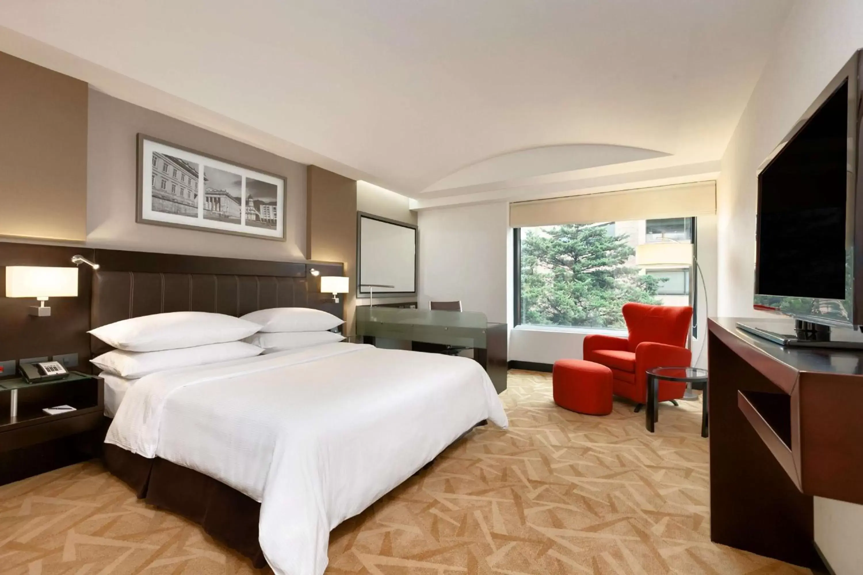 Bedroom, Bed in Hilton Bogotá