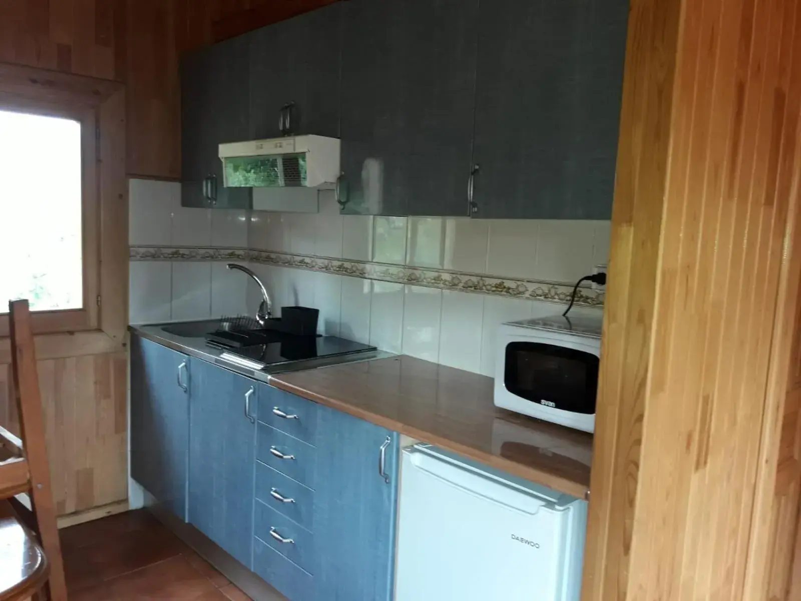 Kitchen or kitchenette, Kitchen/Kitchenette in Sabiñanigo Camp & Hotel