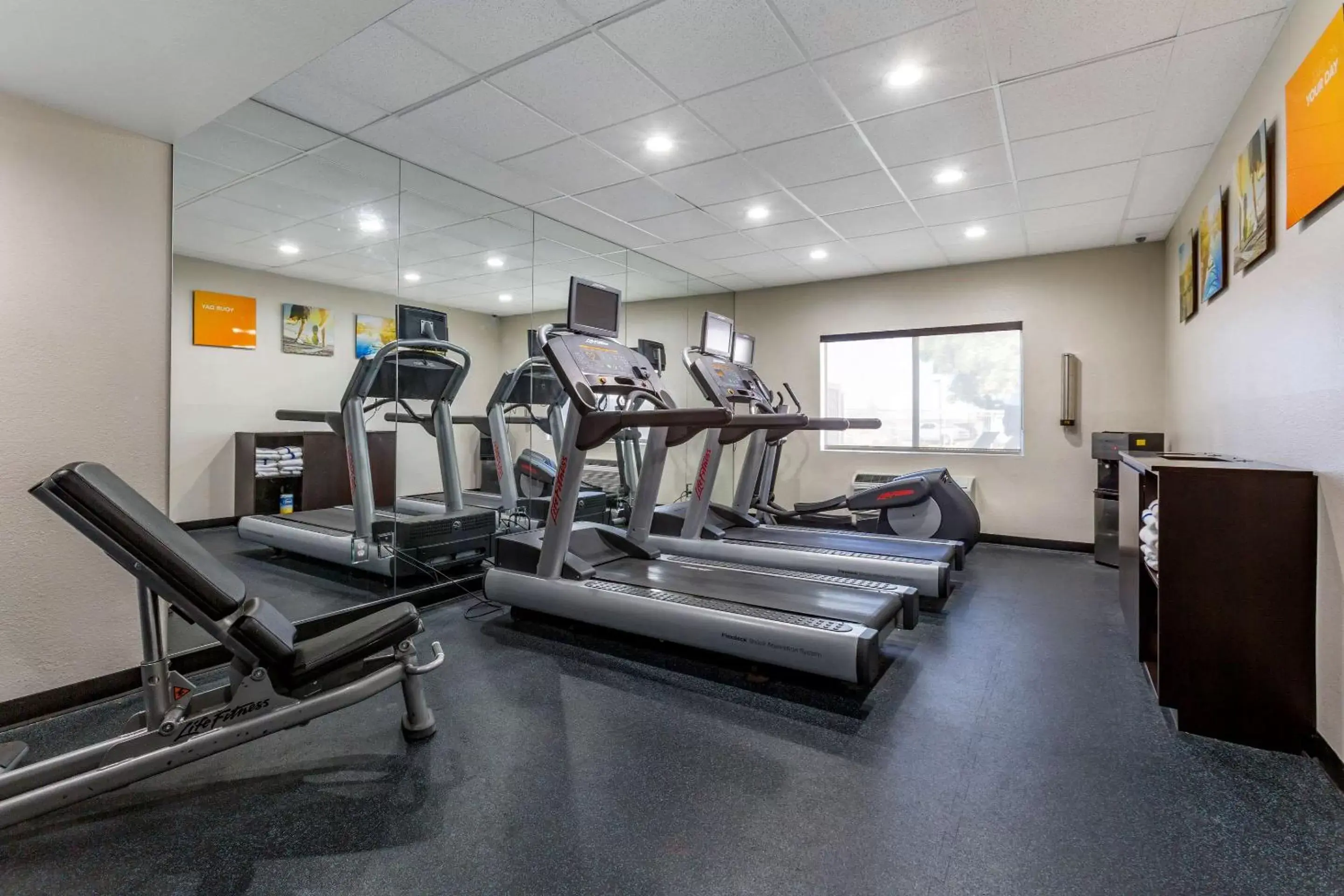 Fitness centre/facilities in Comfort Inn & Suites Phoenix North - Deer Valley Fitness centre/facilities in Comfort Inn & Suites Phoenix North - Deer Valley