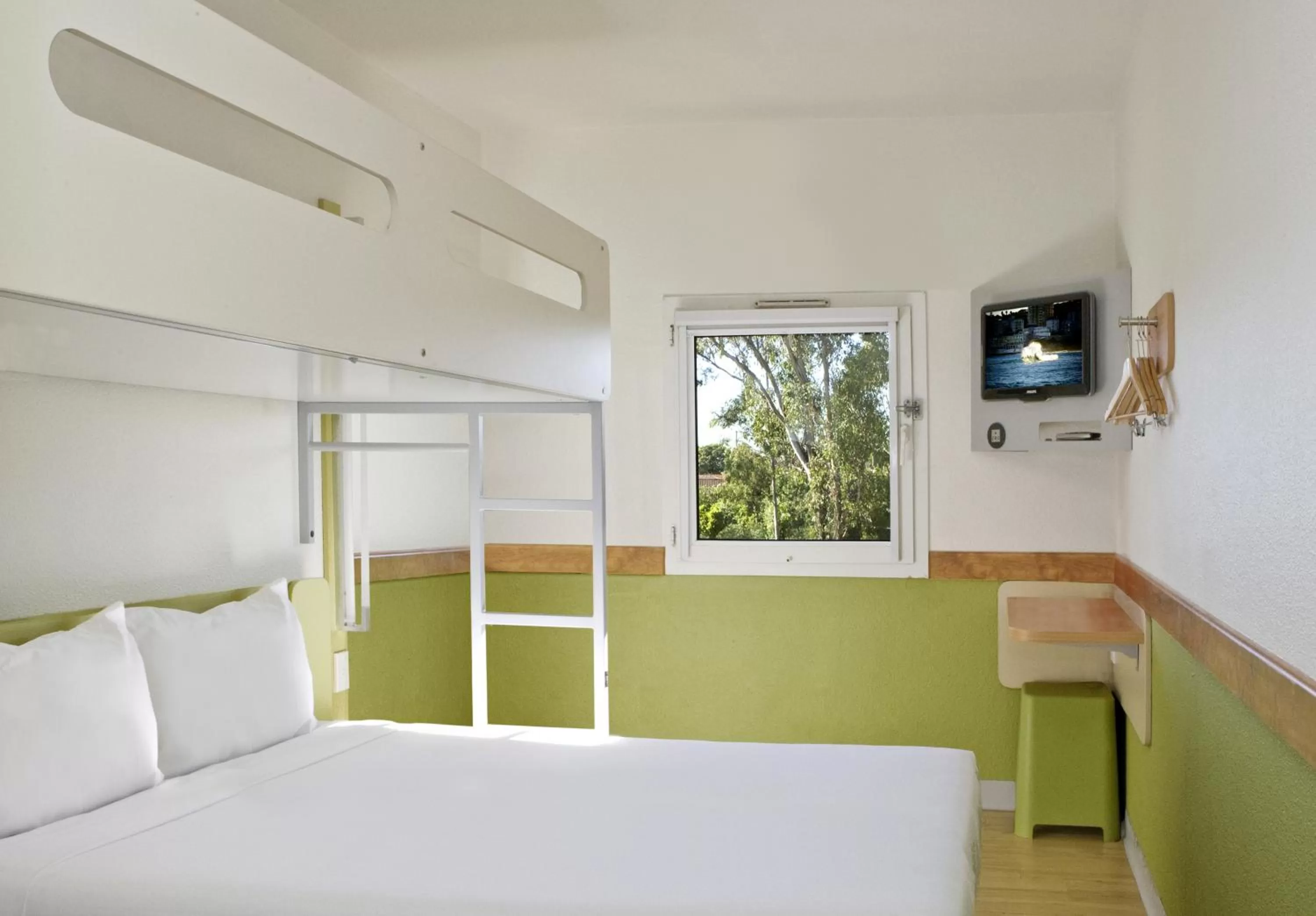 TV and multimedia, Bed in ibis Budget Brisbane Airport