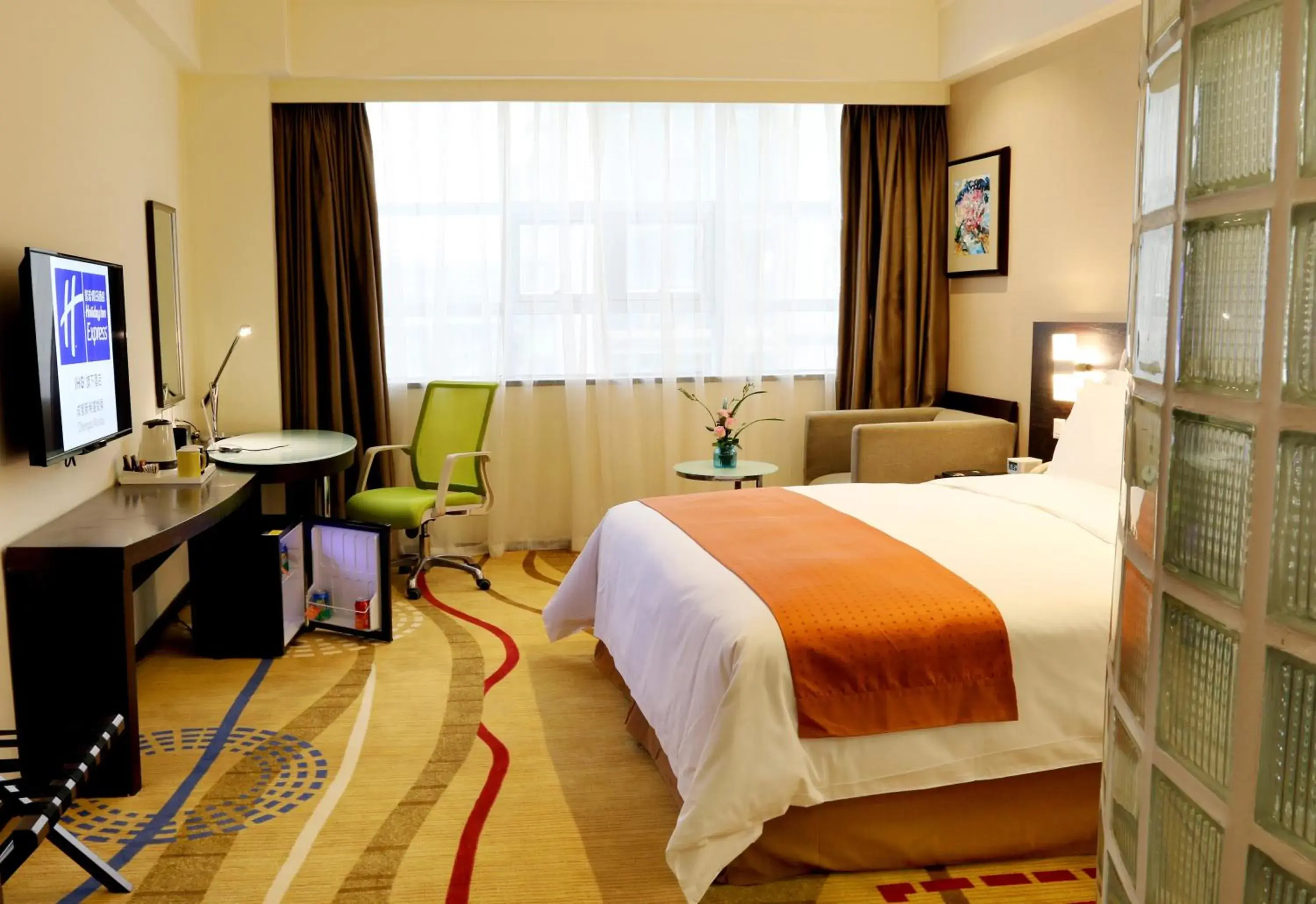 Photo of the whole room in Holiday Inn Express Chengdu Wuhou, an IHG Hotel