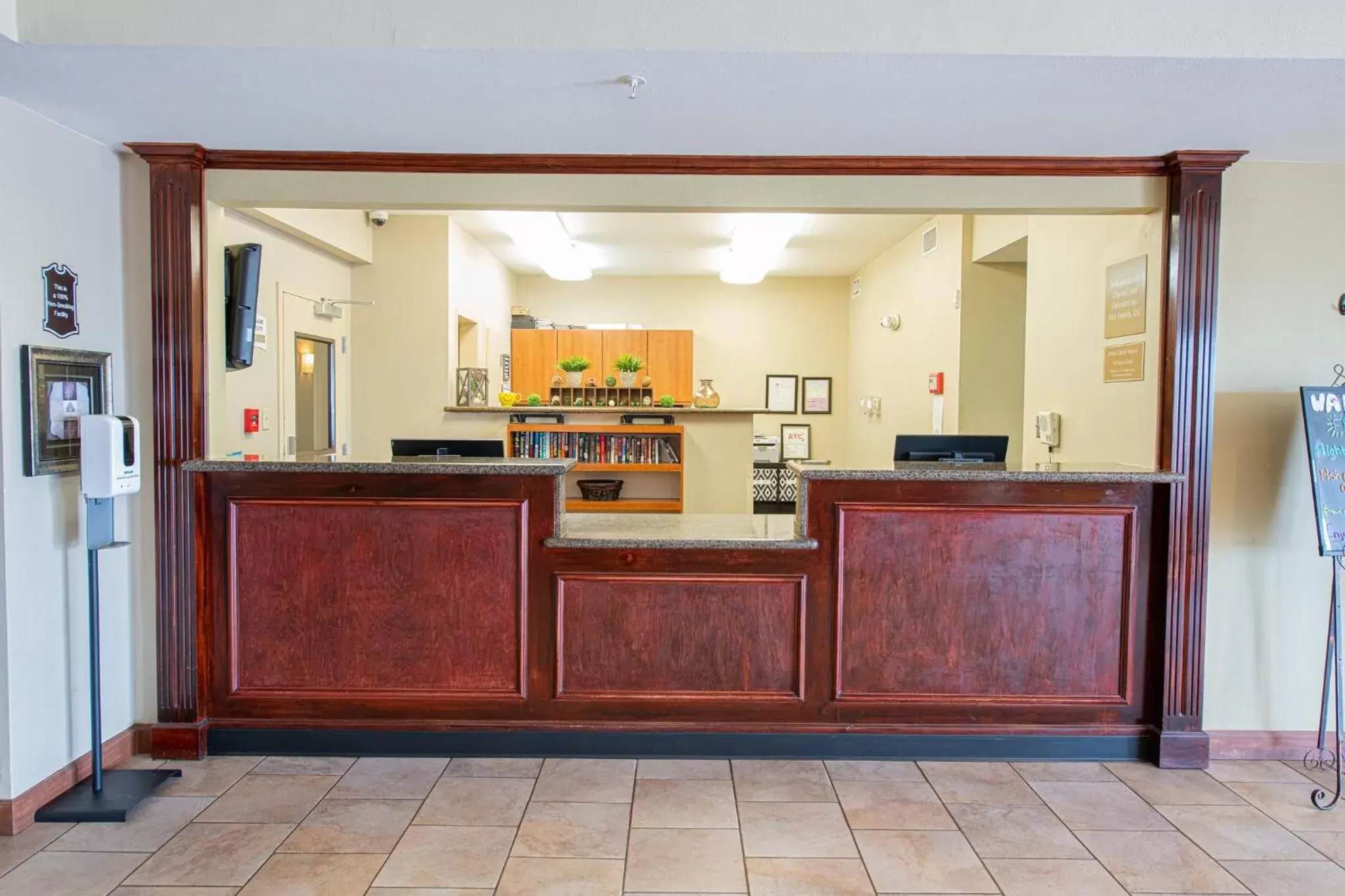 Lobby or reception, Lobby/Reception in Candlewood Suites New Iberia, an IHG Hotel