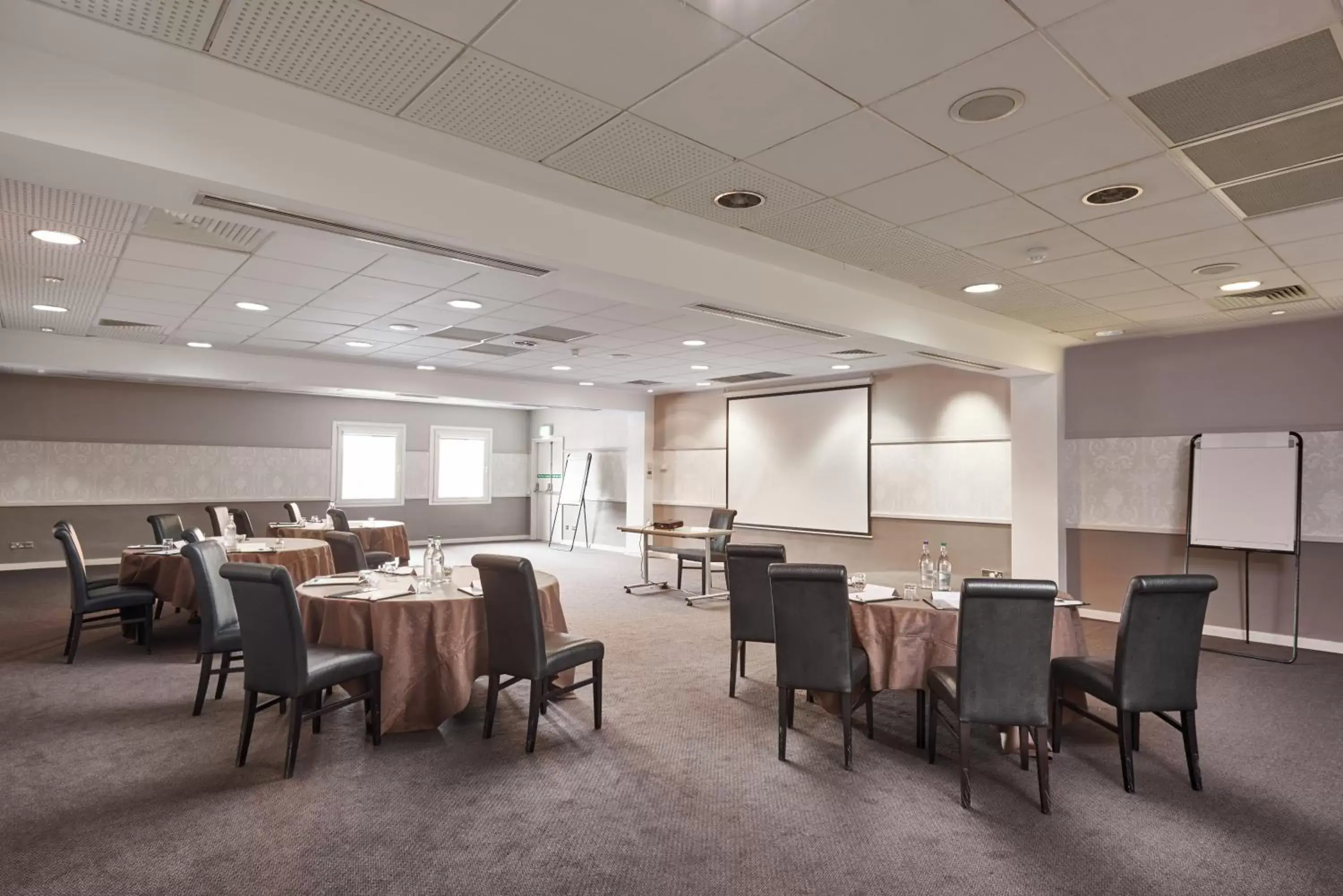 Meeting/conference room, Restaurant/Places to Eat in The Regency Hotel