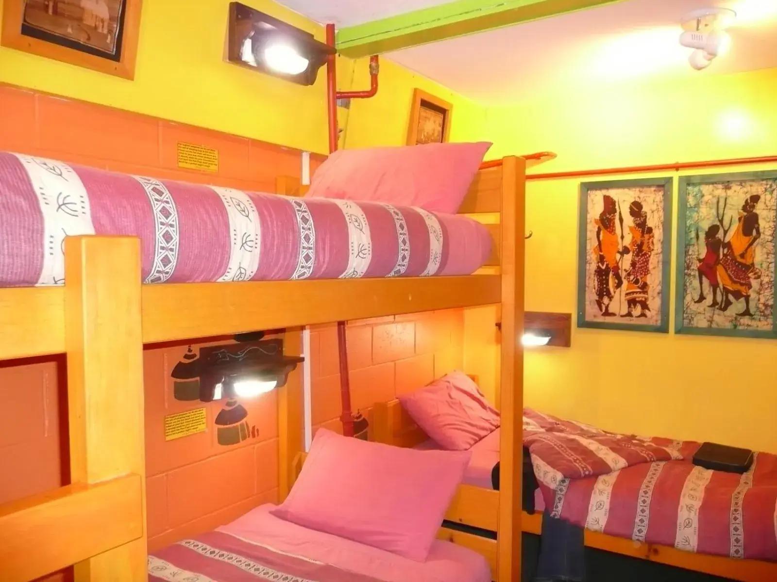 Bunk Bed in Global Village Travellers Lodge