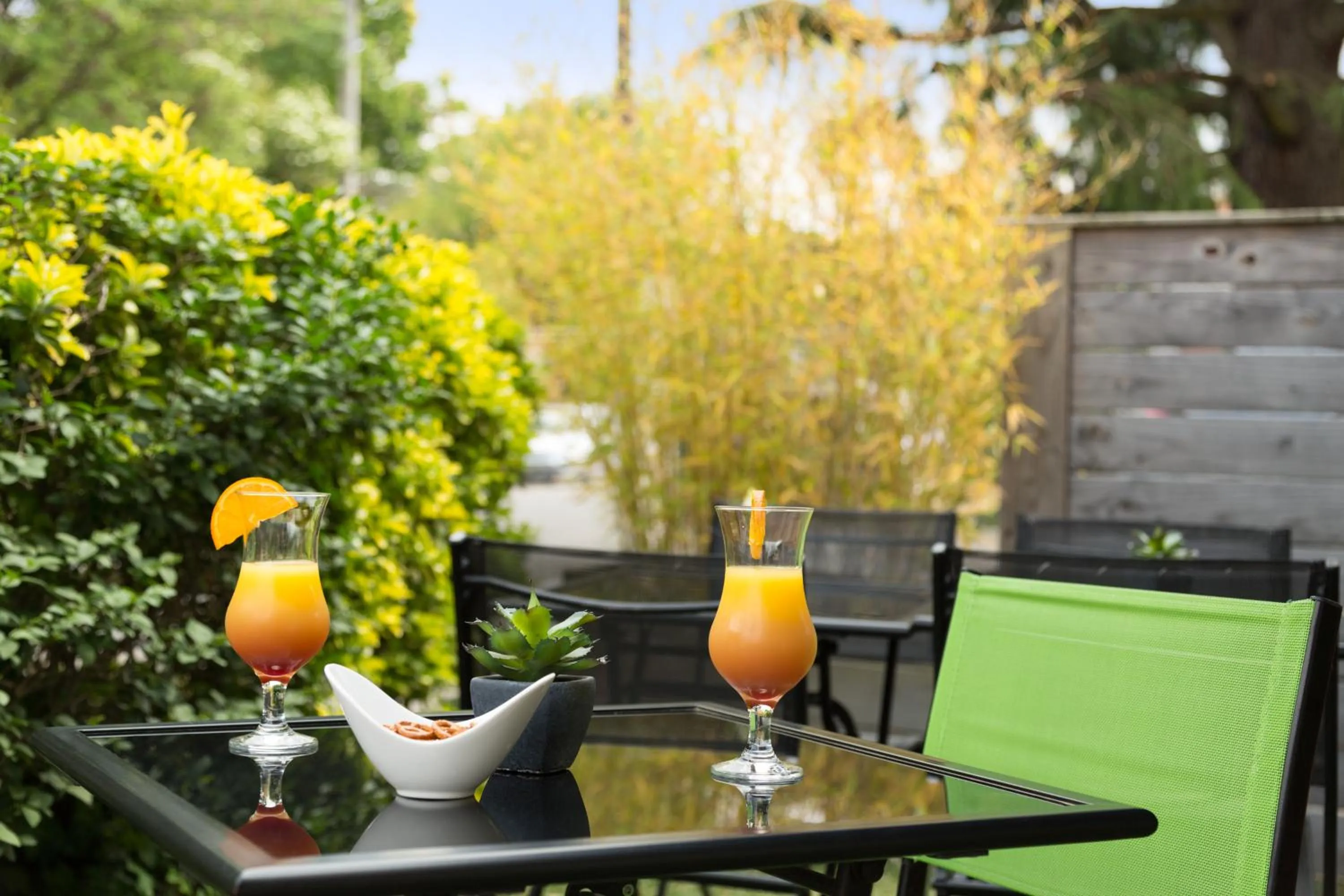 Balcony/Terrace in The Originals City, Hôtel Dau Ly, Lyon Est