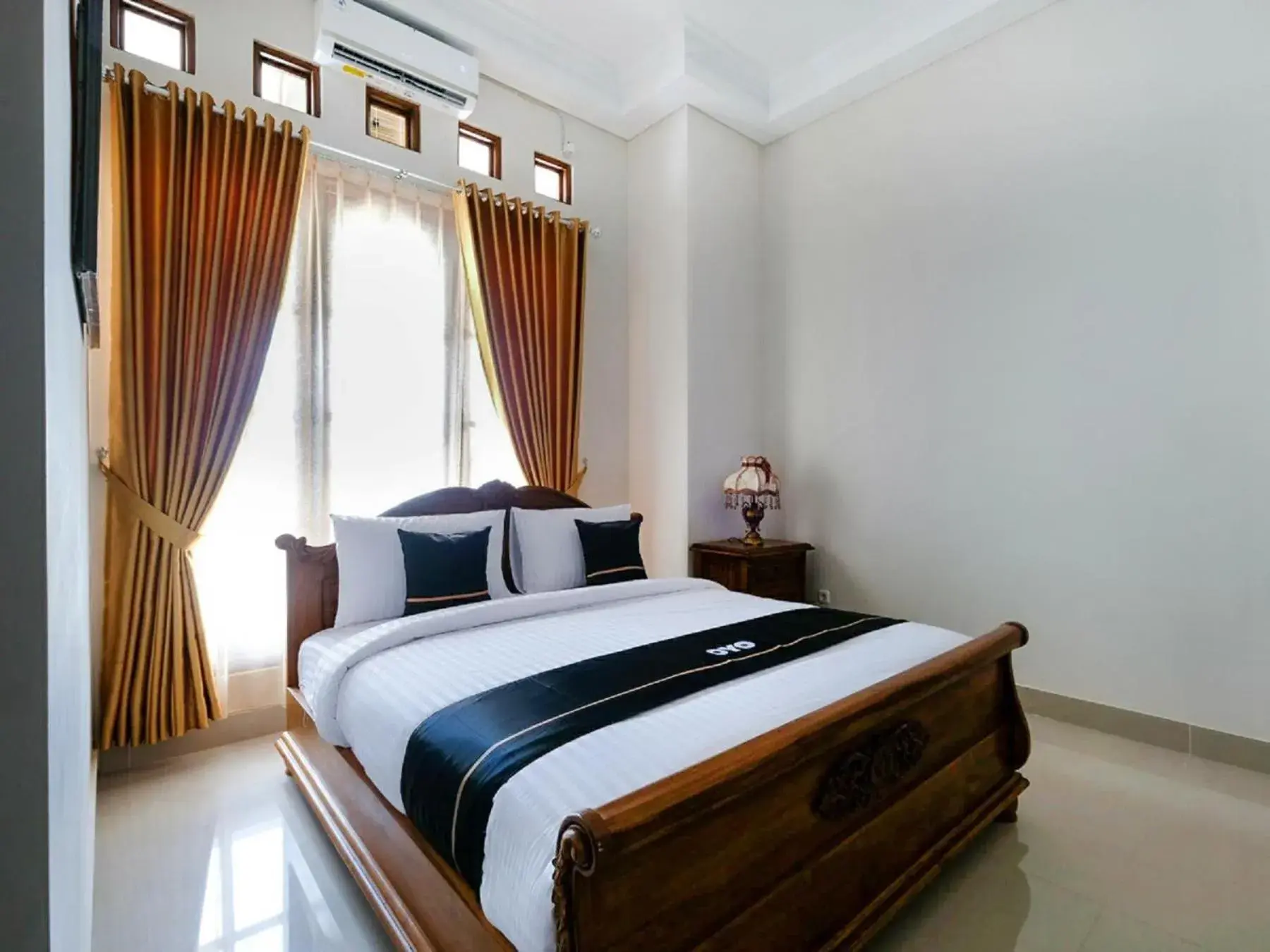 Bedroom, Bed in OYO 3468 Ndalem Gusti Ayu