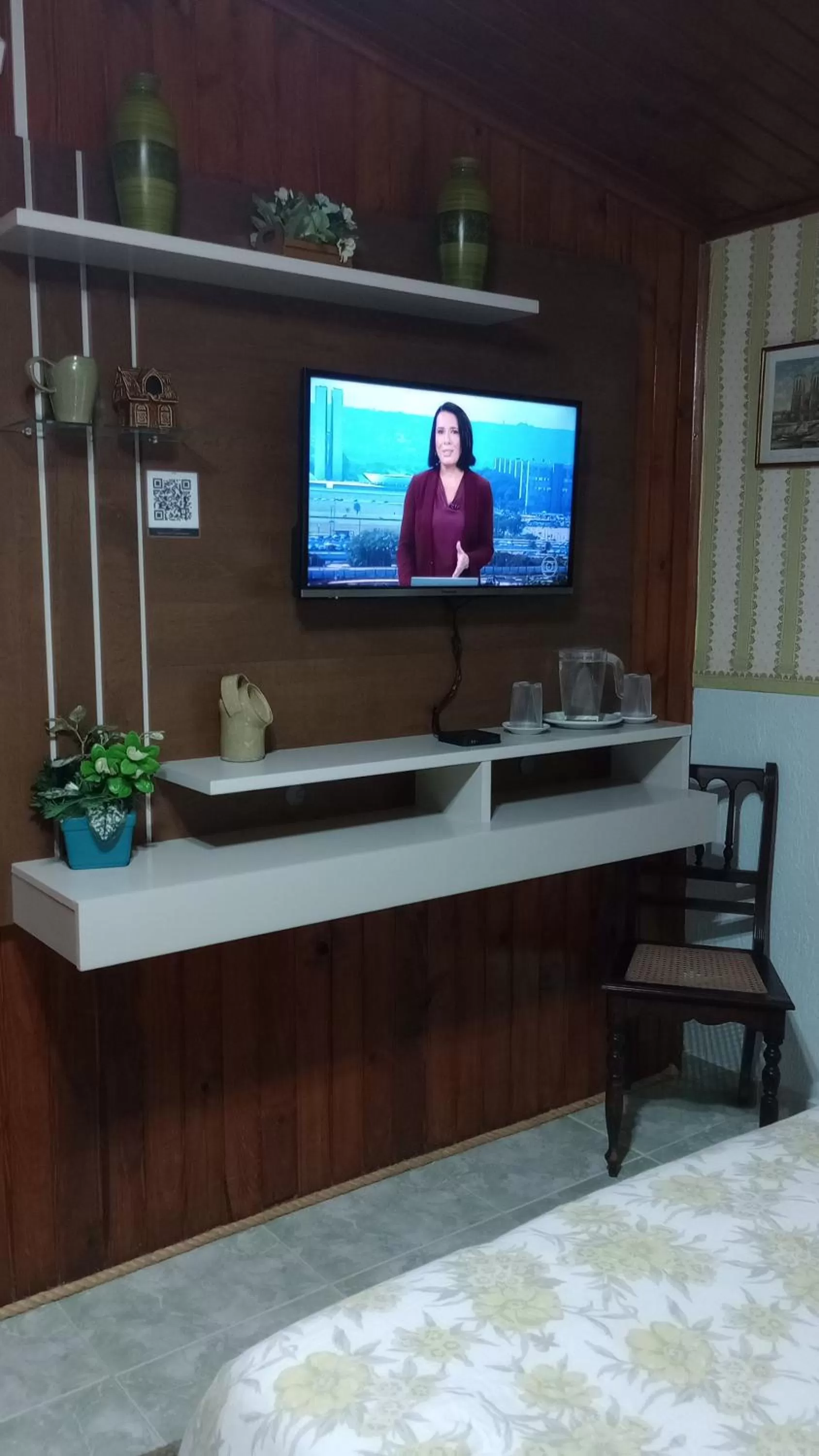 TV/Entertainment Center in Rancho da Raposa