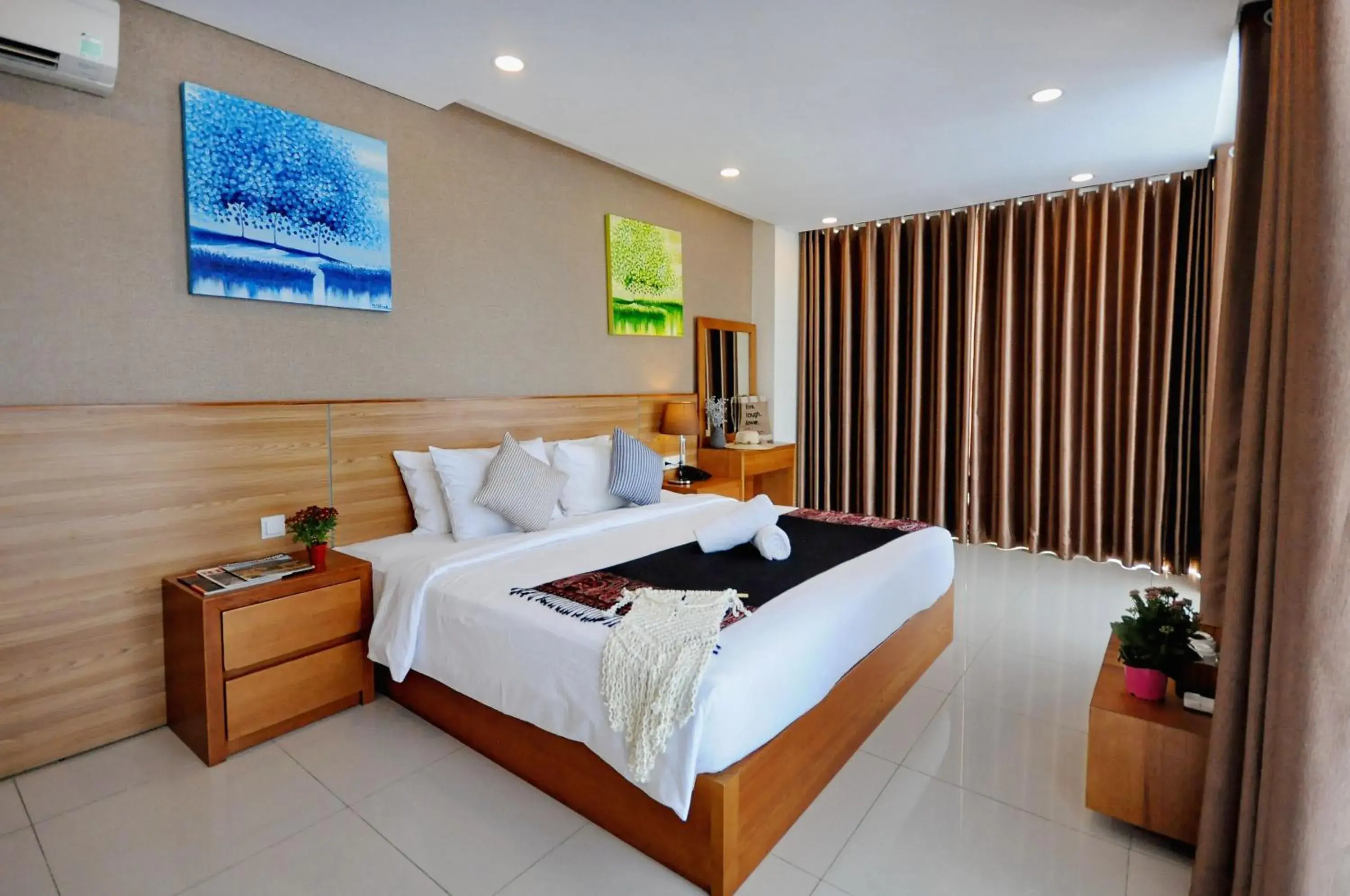 Bedroom, Bed in Holi Beach Hotel & Apartments