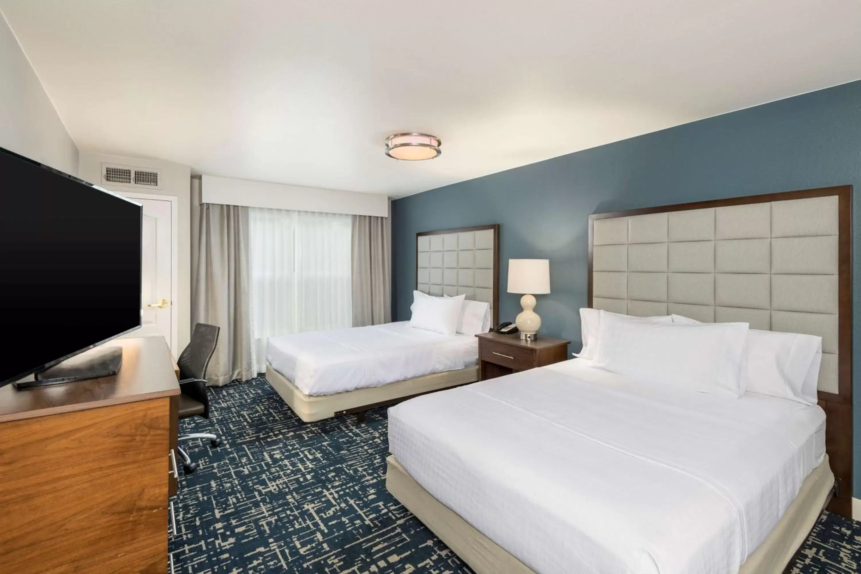 Bed in Homewood Suites by Hilton Mount Laurel