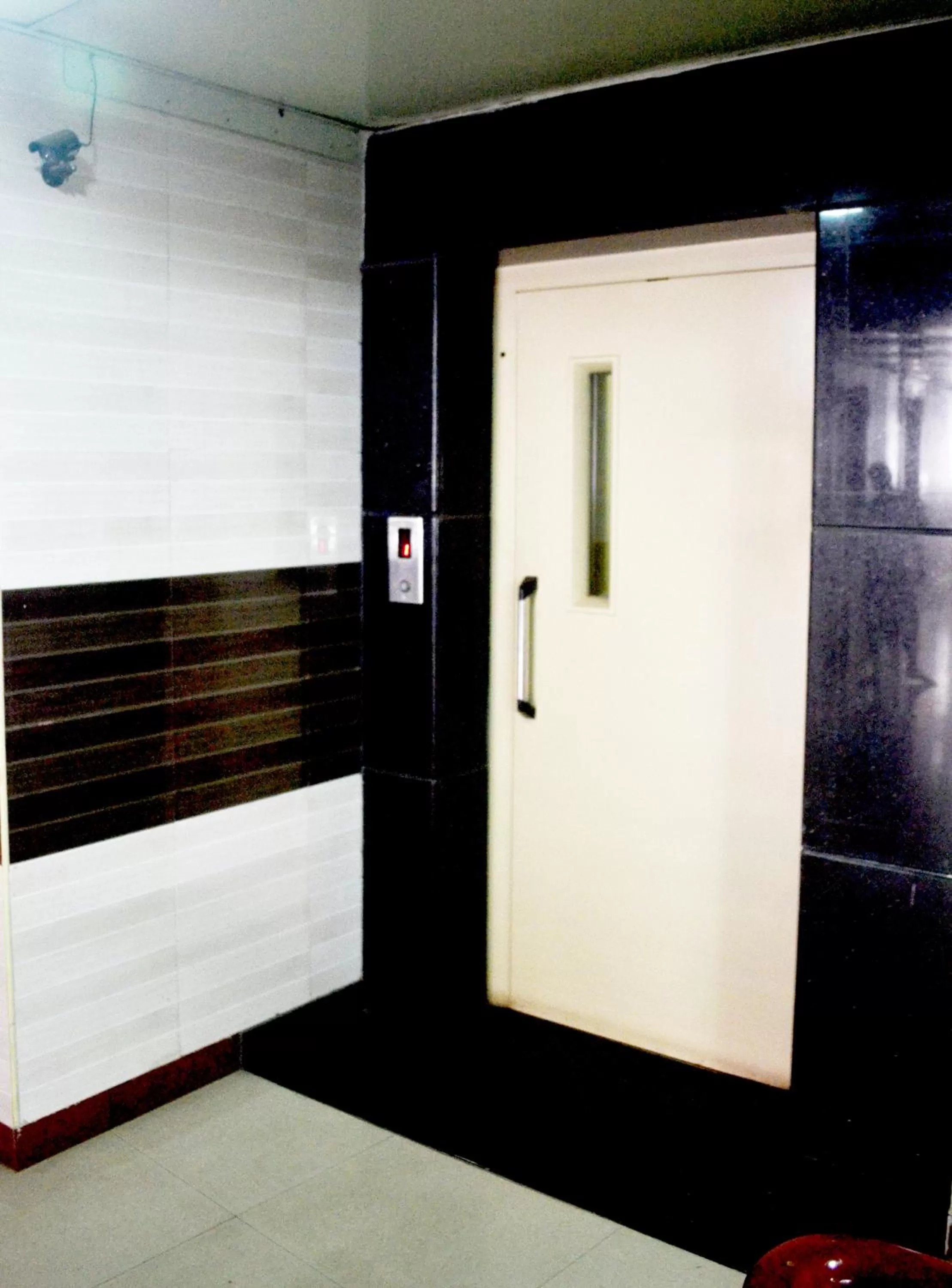 Area and facilities, Bathroom in The Mount Regency