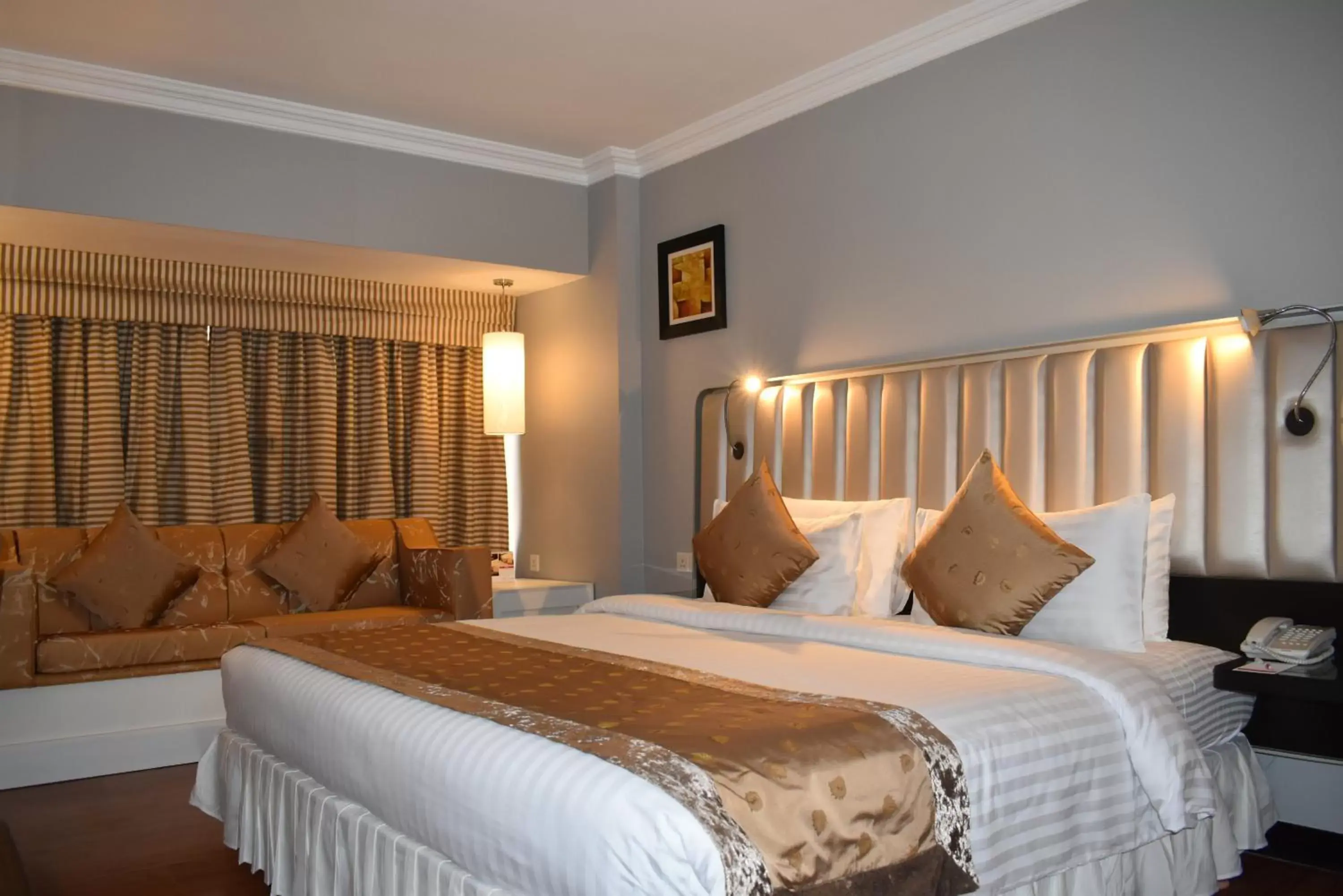 Bed in Ramada Plaza by Wyndham Karachi Airport Hotel Bed in Ramada Plaza by Wyndham Karachi Airport Hotel