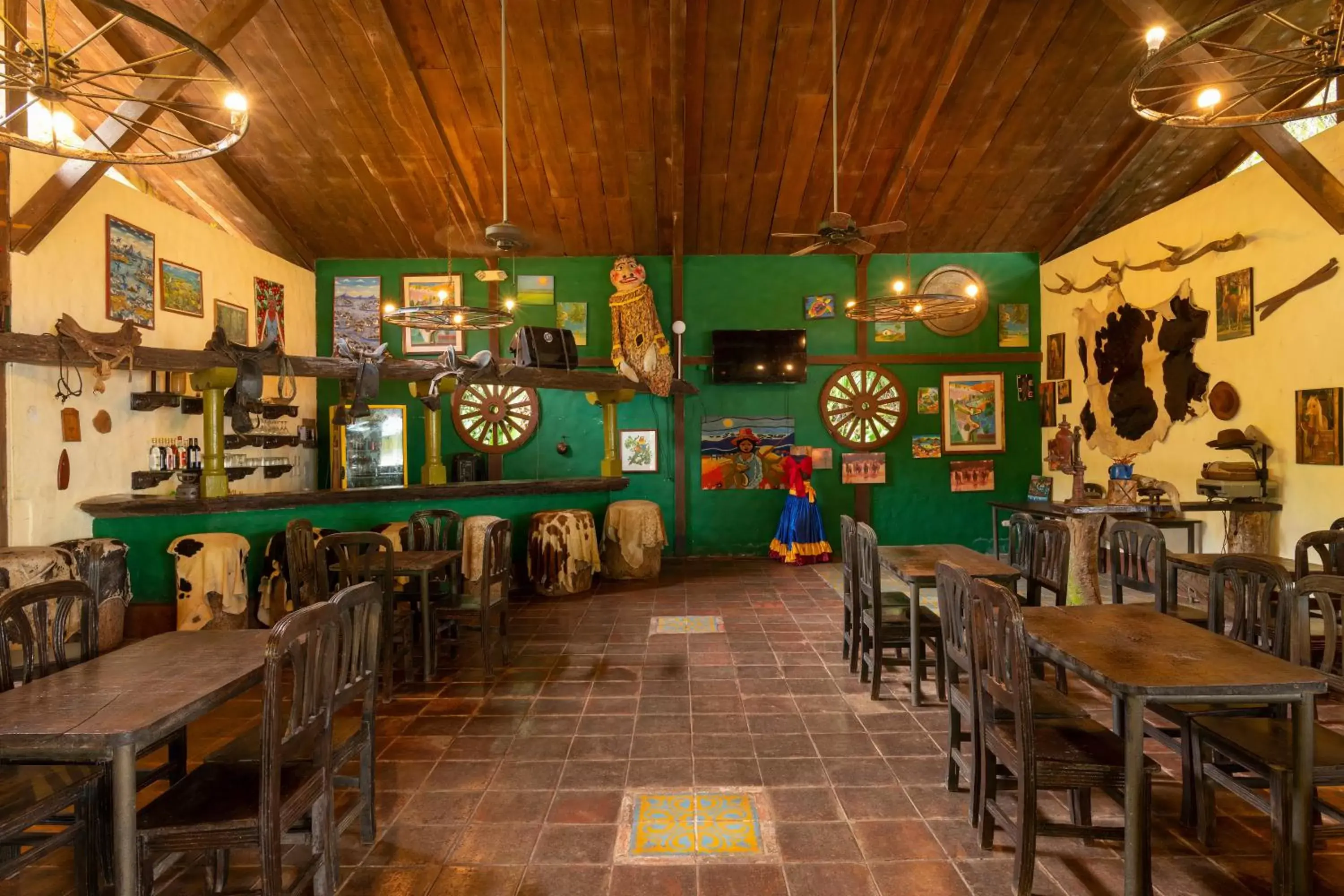 Lounge or bar, Restaurant/Places to Eat in Villa Lapas Jungle Village