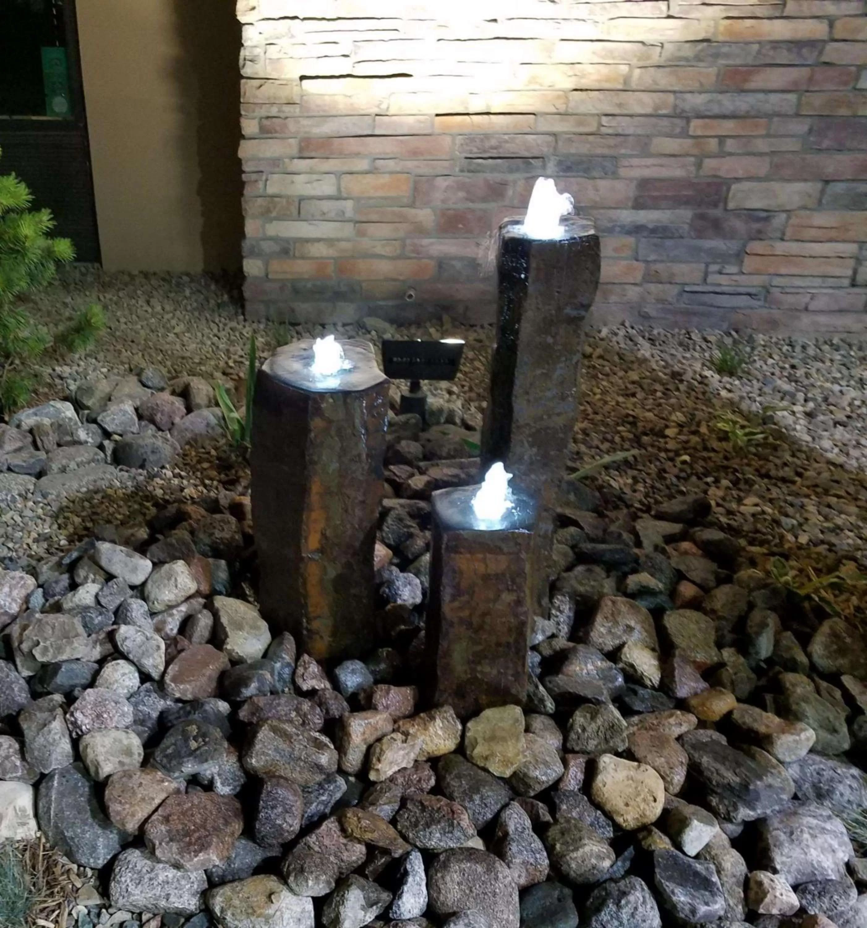 Property building in Hampton Inn Bismarck