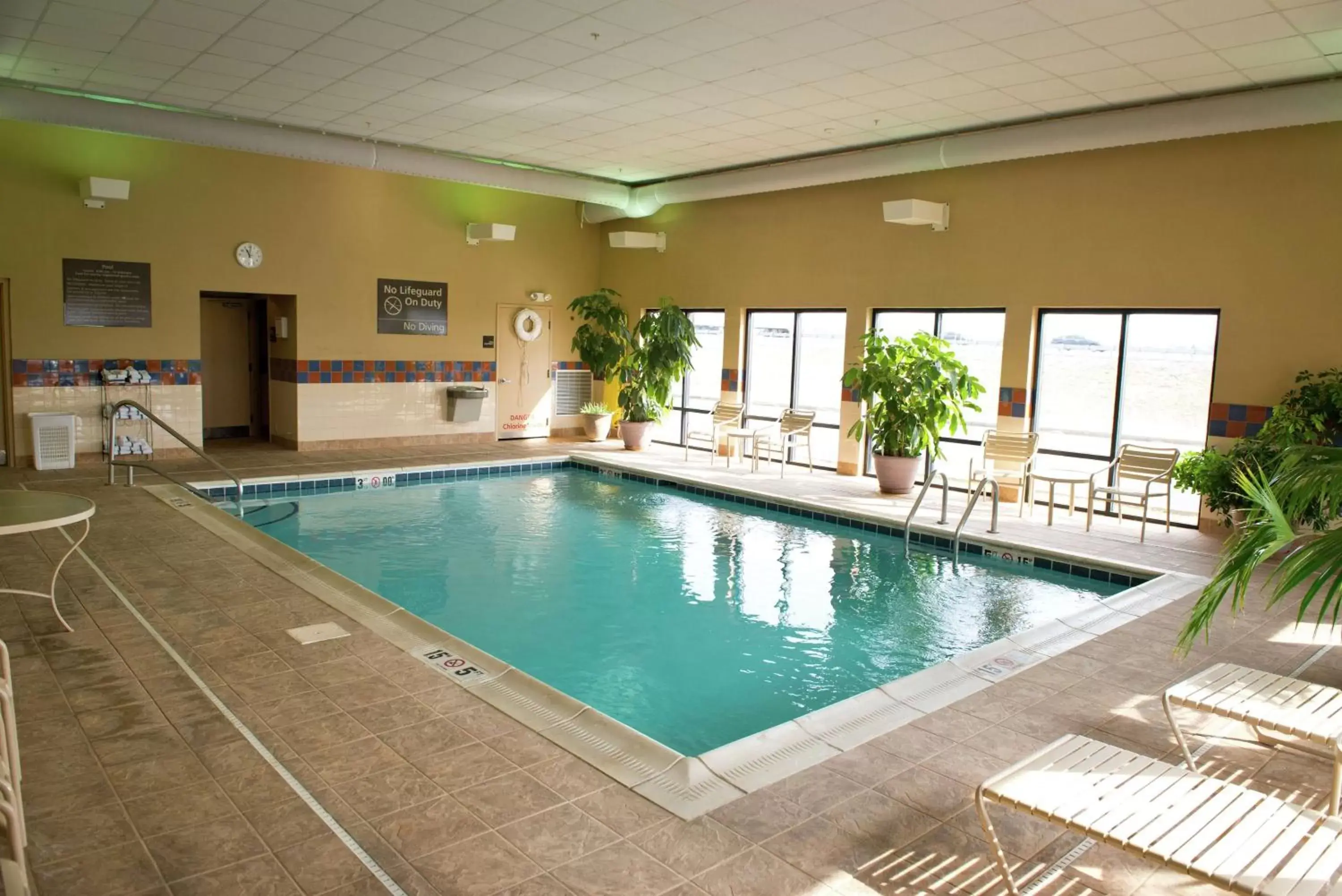 Pool view, Swimming Pool in Hampton Inn Lebanon