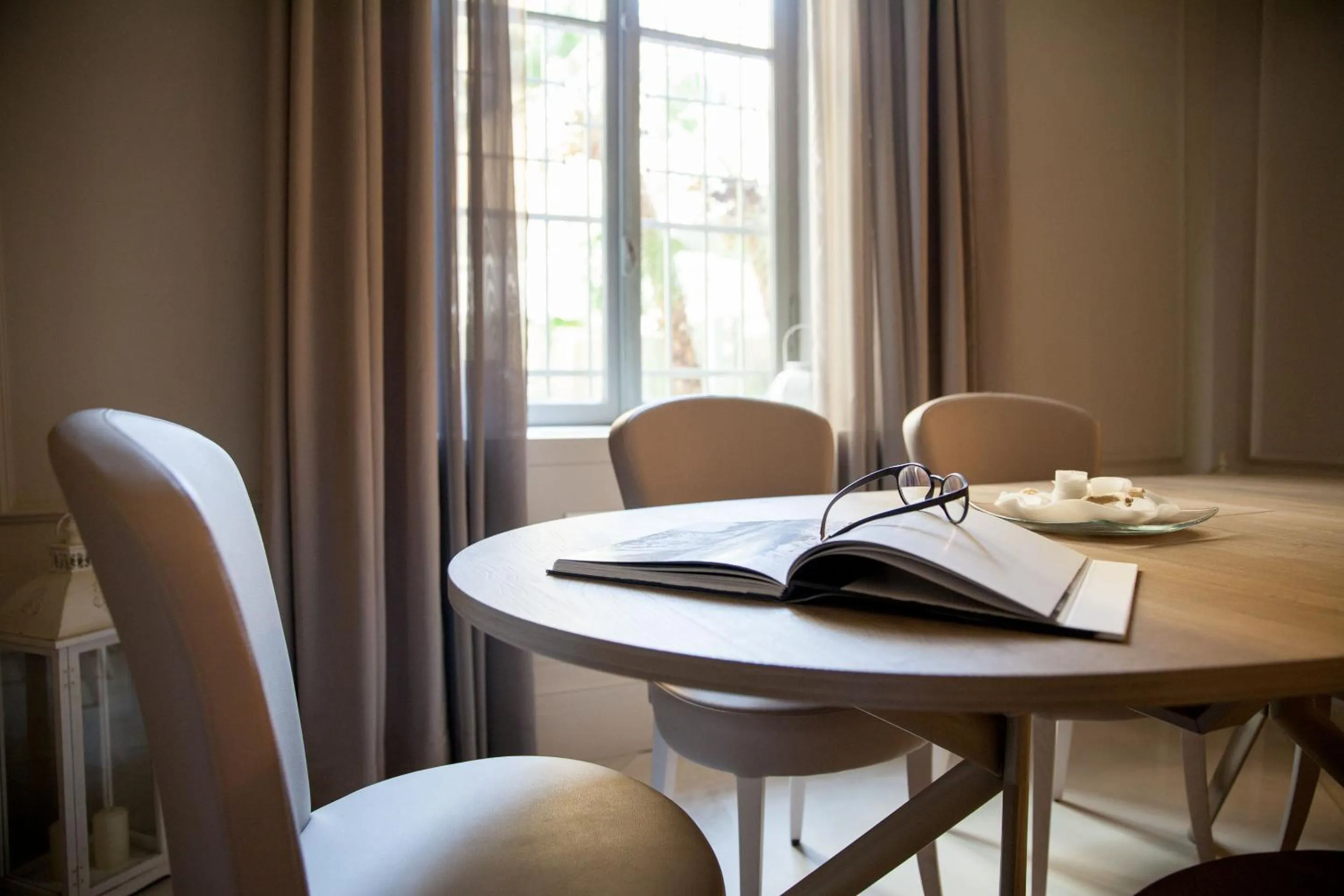 Communal lounge/ TV room in Hotel Dei Fiori Restaurant - Meeting & Spa