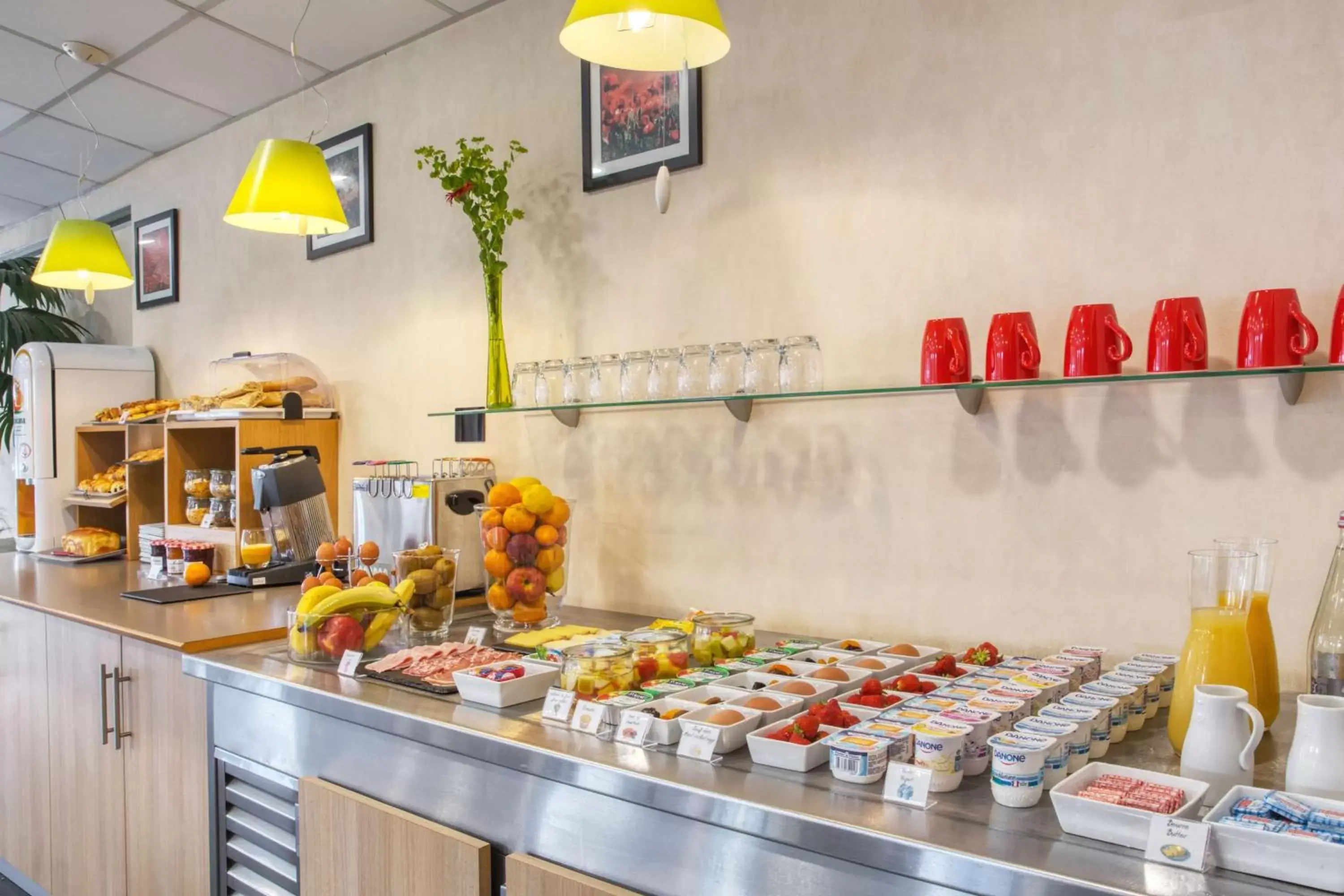 Restaurant/places to eat in Sure Hotel by Best Western Nantes Saint-Herblain