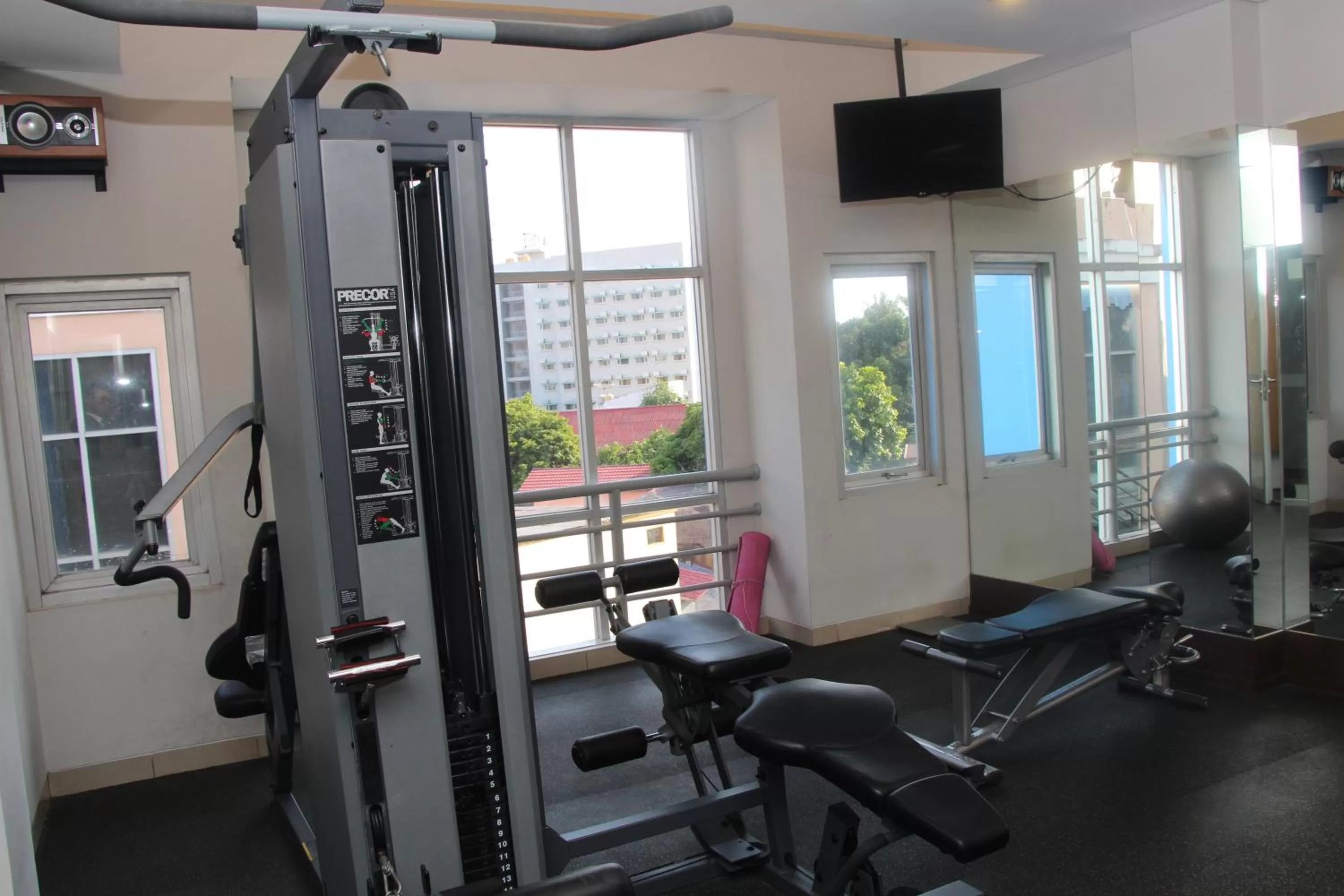Fitness centre/facilities in Swiss-Belinn Balikpapan