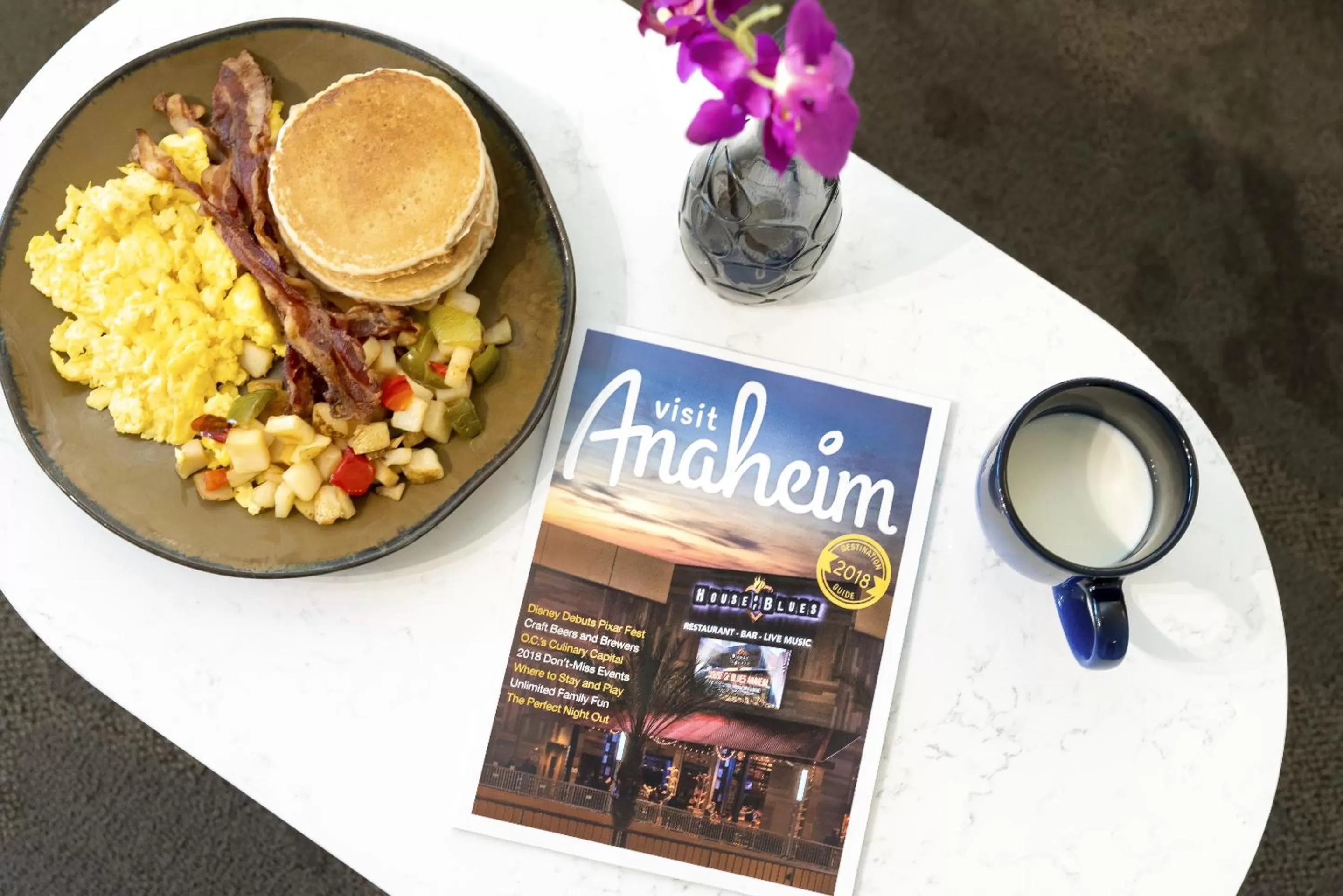 Food in ALO Hotel by Ayres, Orange