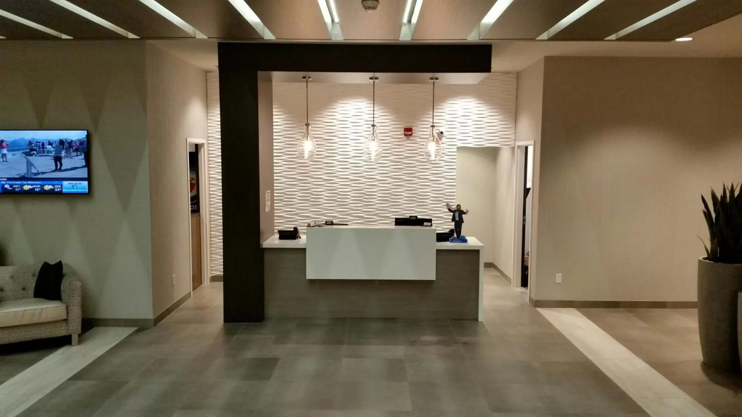 Lobby or reception in Wingate by Wyndham Dieppe Moncton Lobby or reception in Wingate by Wyndham Dieppe Moncton