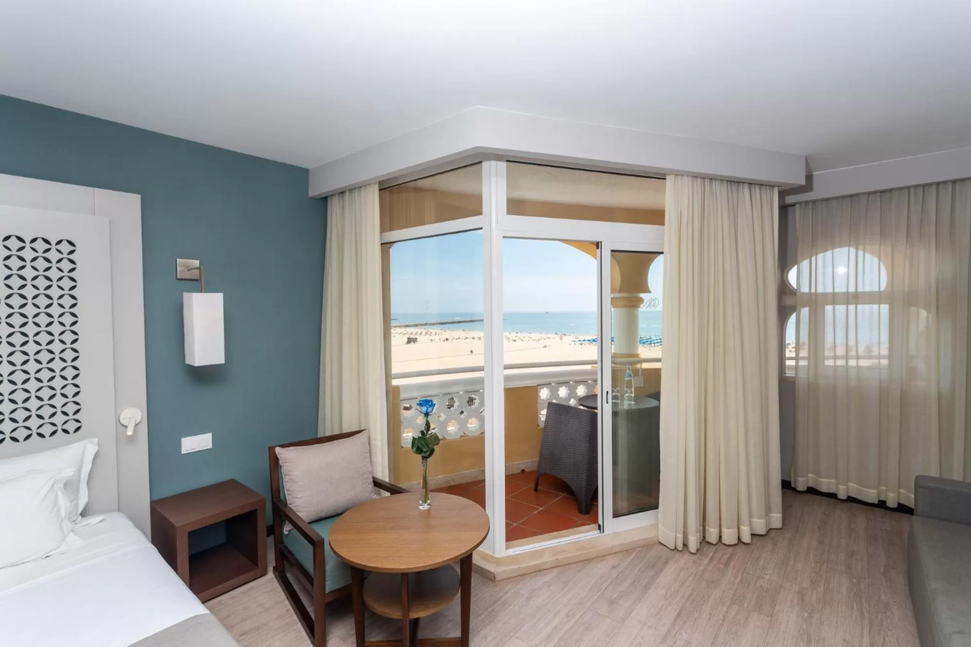 Bedroom, Bed in AP Oriental Beach - Adults Friendly