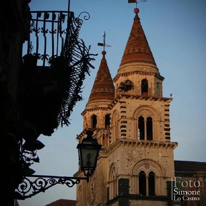 Landmark view in The Artists