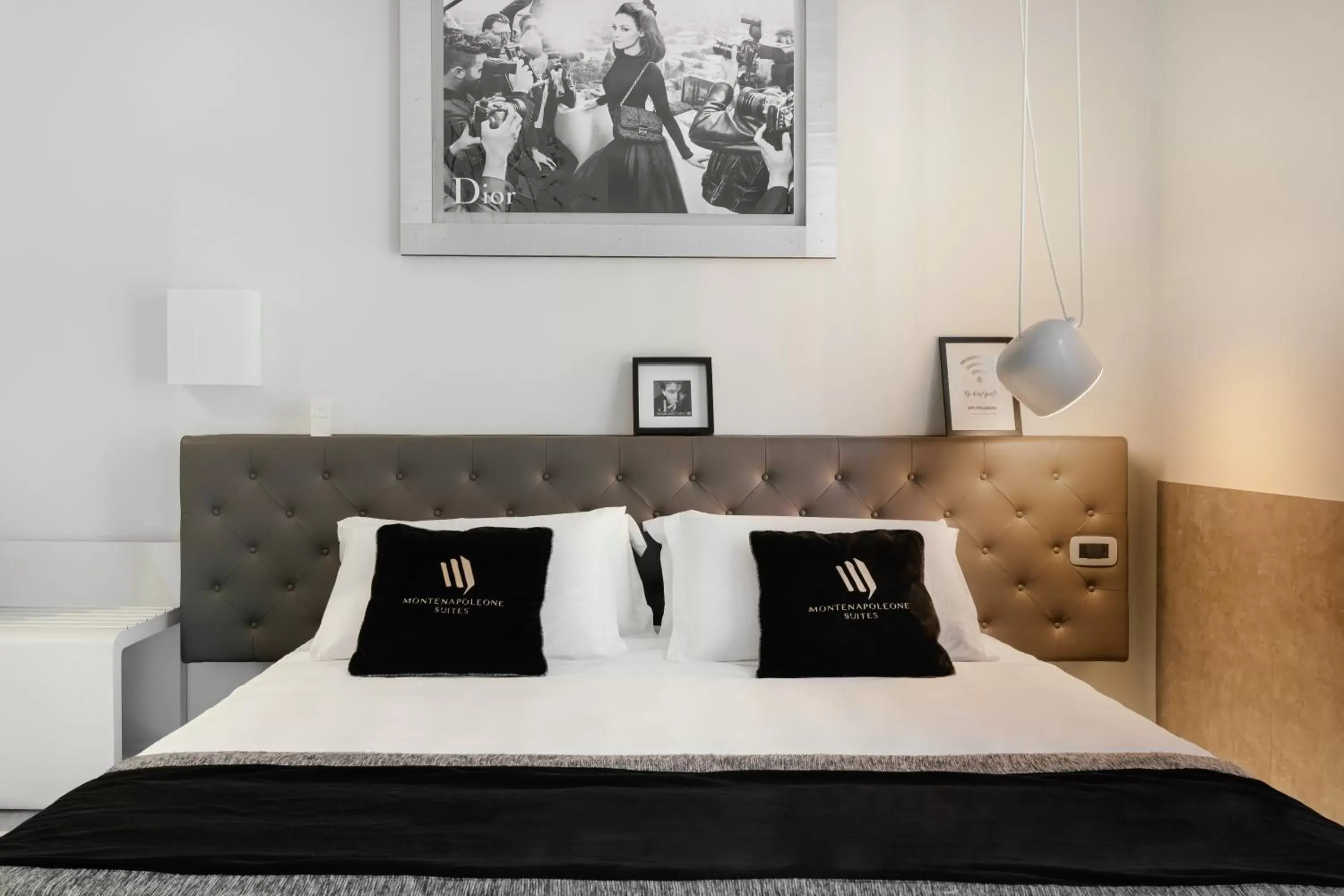 Bedroom, Bed in Montenapoleone Suites