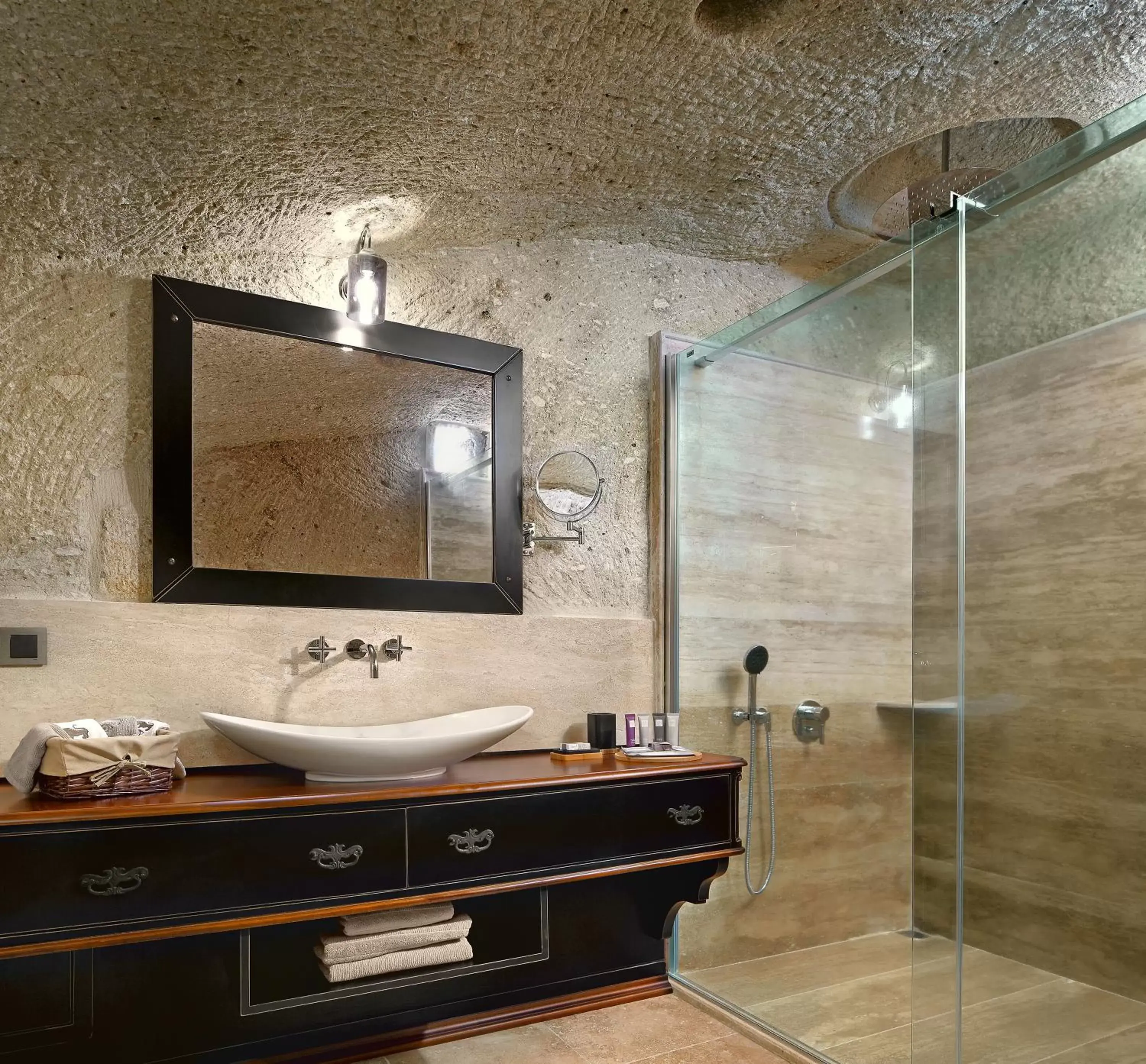 Bathroom in Seraphim Cave Suites & SPA