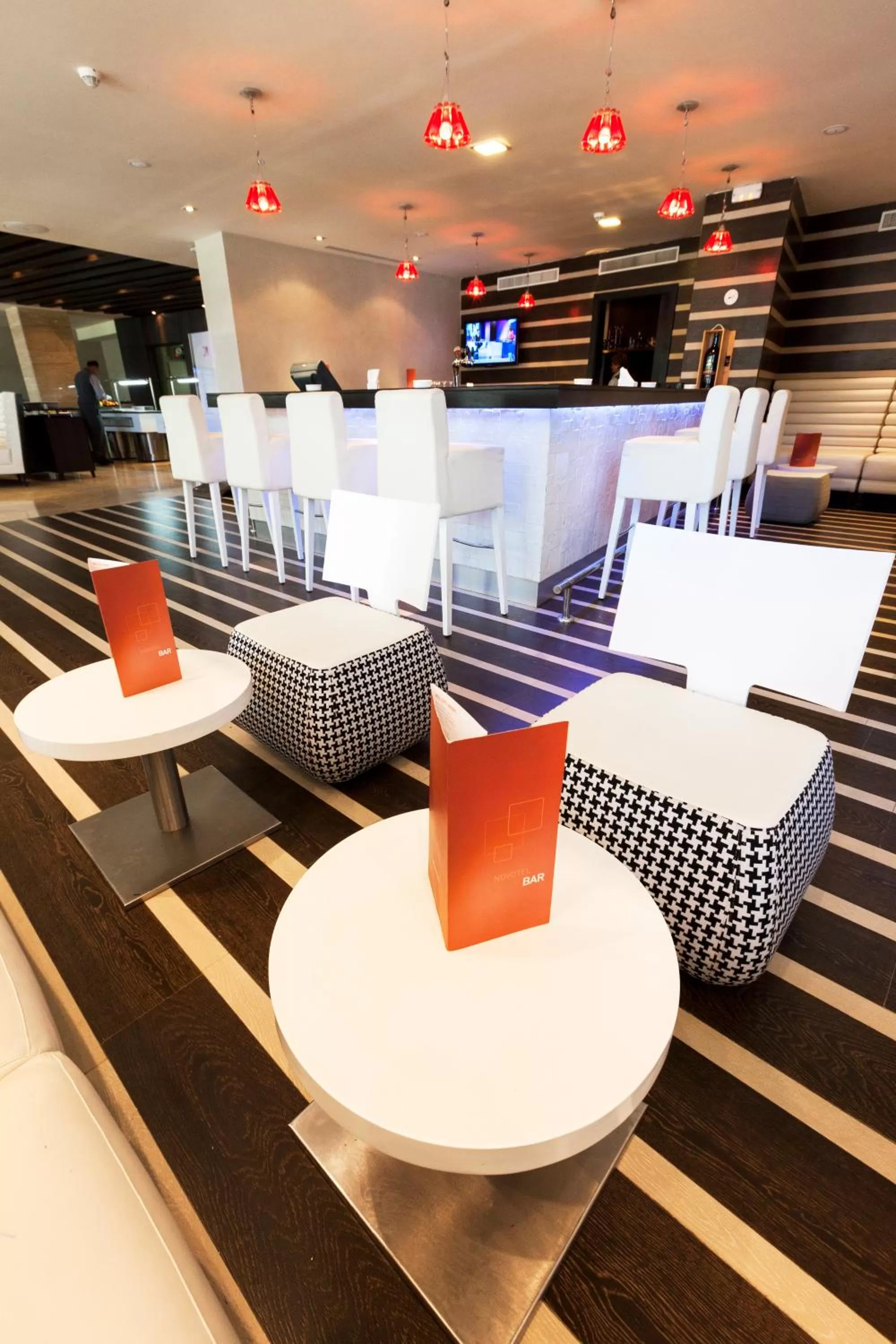 Lounge or bar in Novotel Tunis