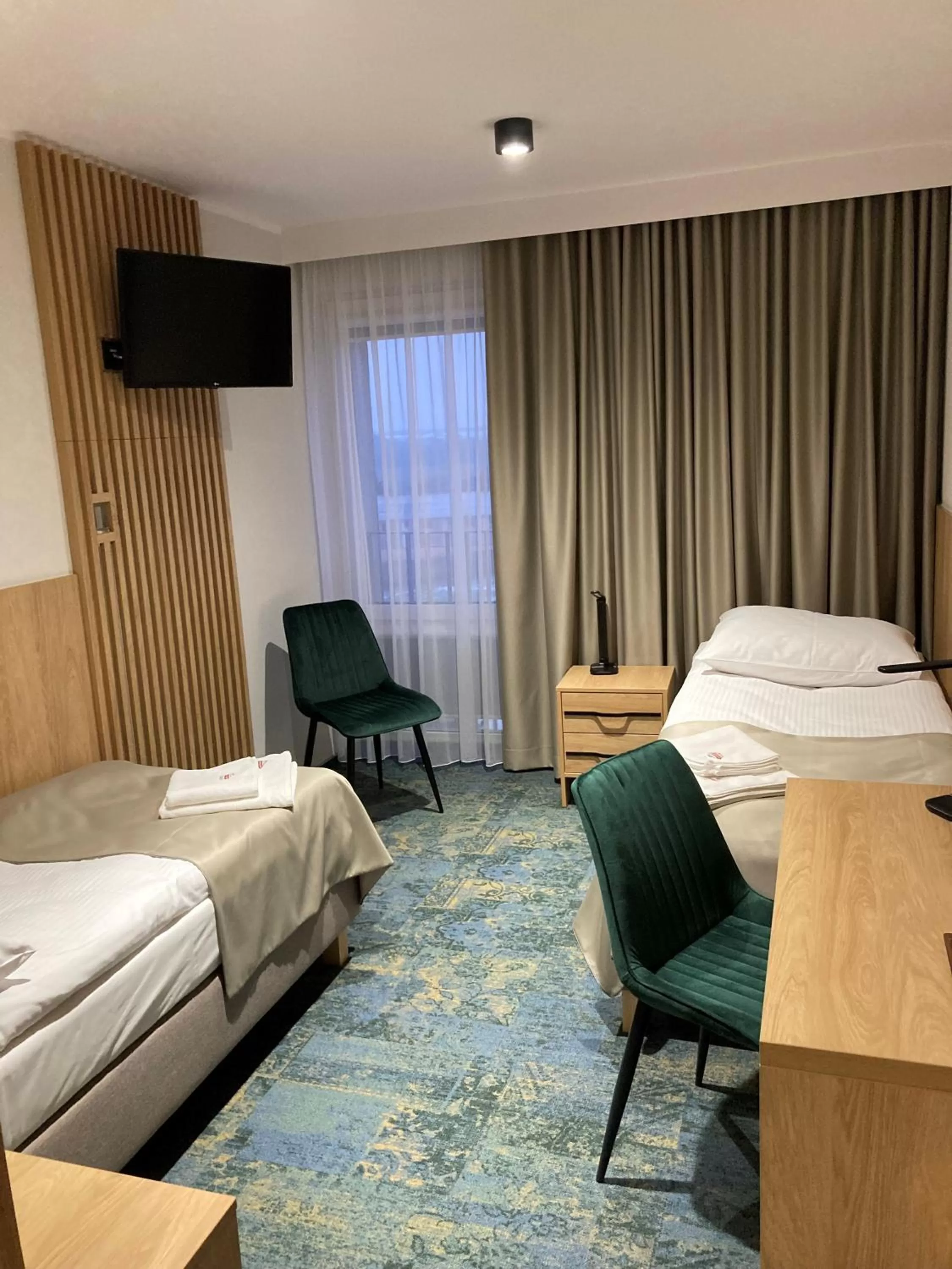 Photo of the whole room, Bed in Hotel Gromada Łomża