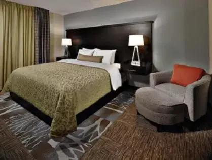Bed in Staybridge Suites Longview, an IHG Hotel