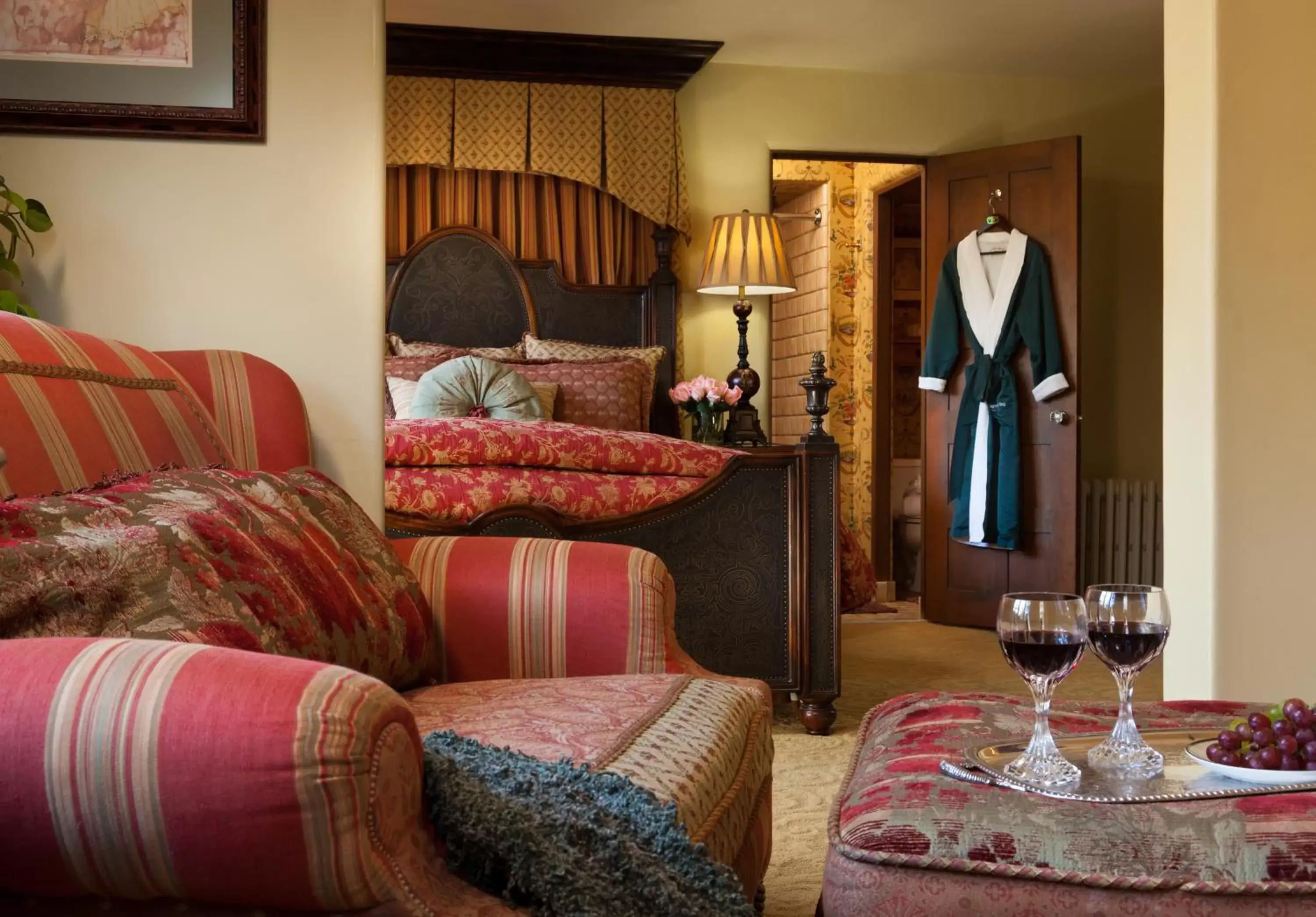 Seating Area in Old Monterey Inn