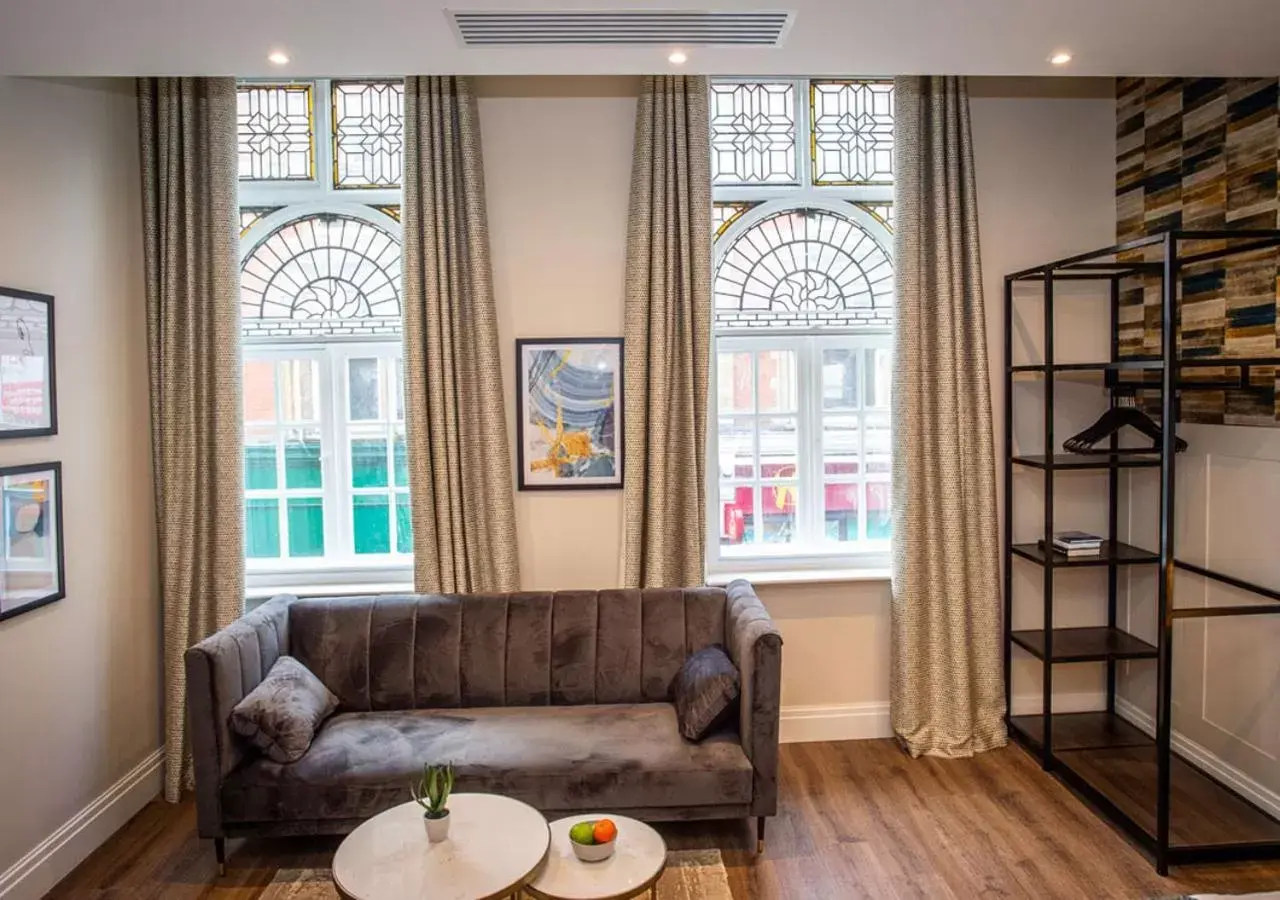 Living room, Seating Area in The Gresham Aparthotel