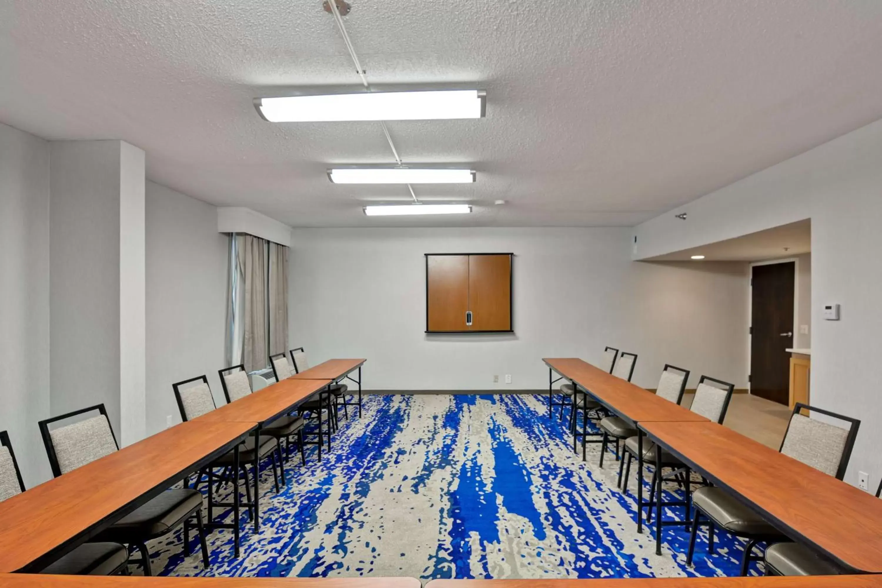 Meeting/conference room in Hampton Inn State College