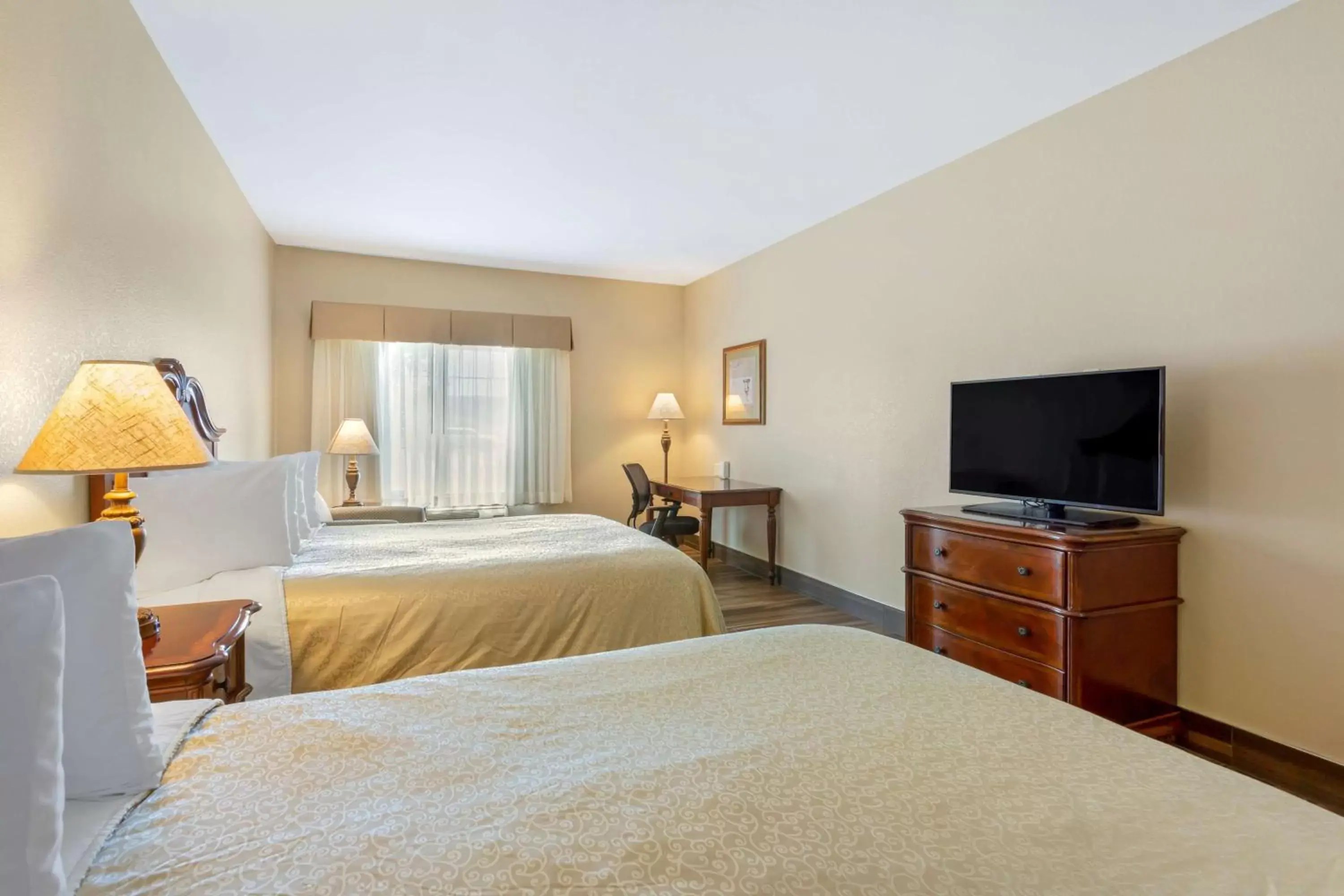 Bedroom, Bed in Best Western PLUS Fossil Country Inn & Suites