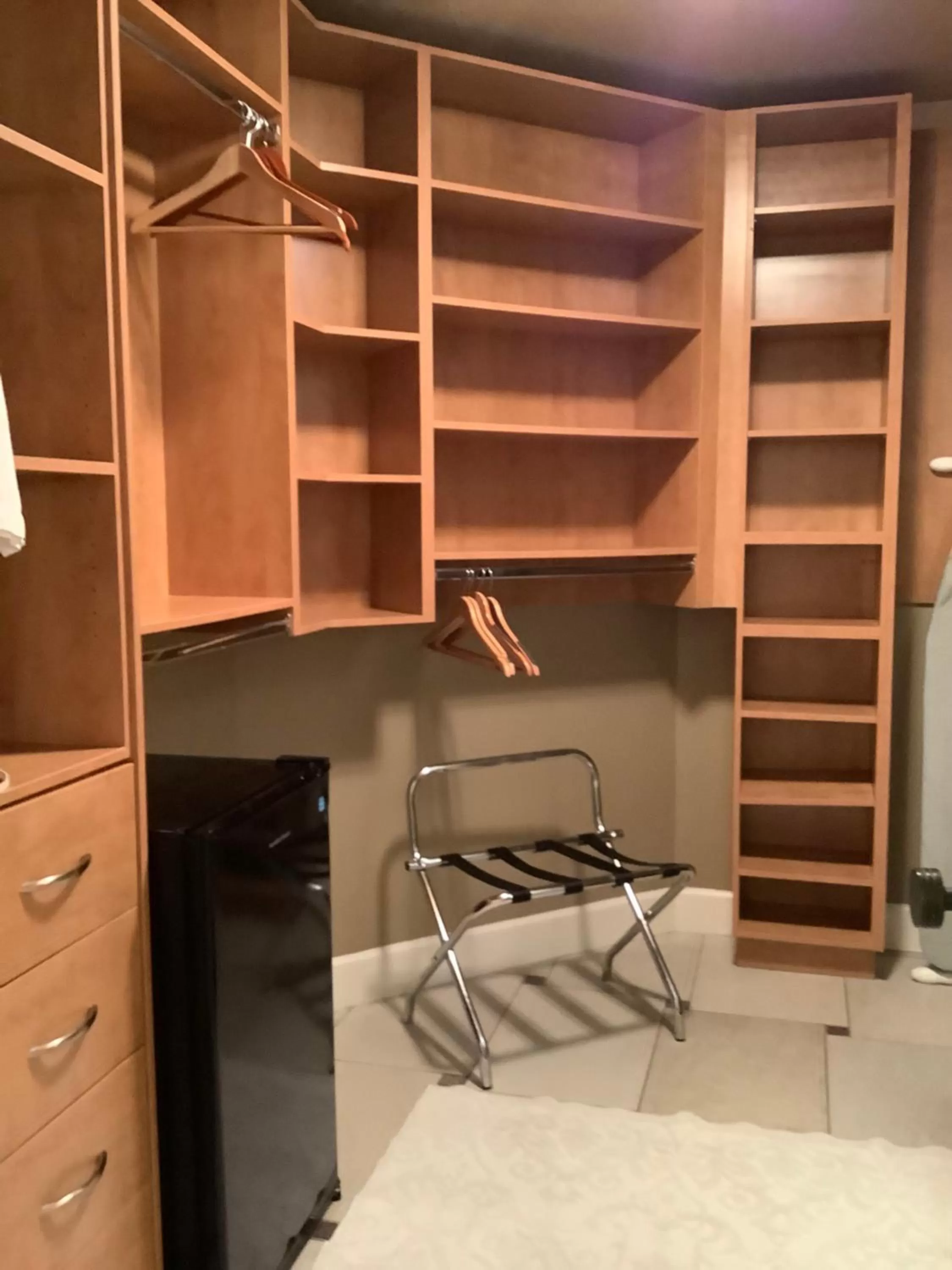 Other, Kitchen/Kitchenette in Suite Smart Vancouver
