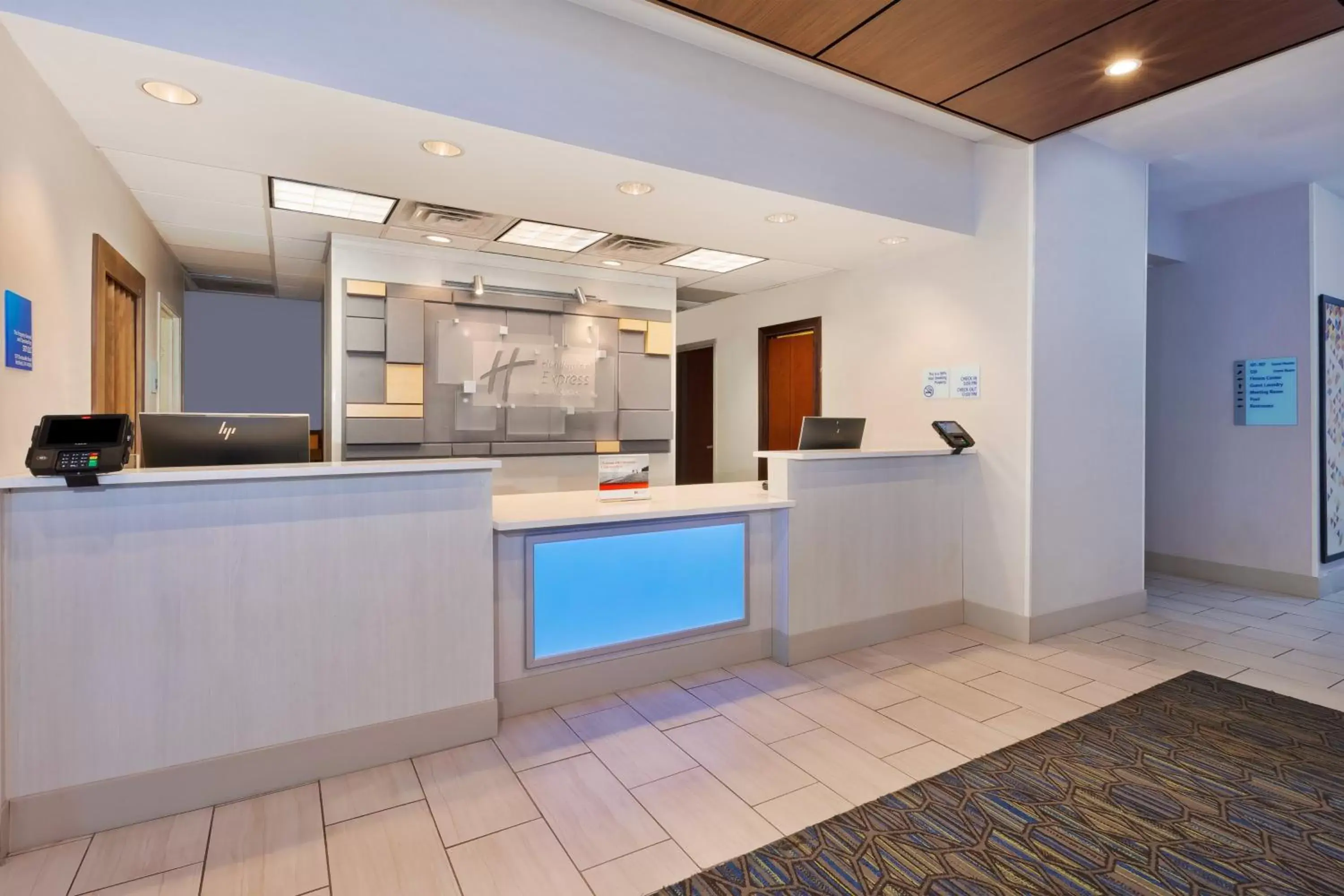 Property building, Lobby/Reception in Holiday Inn Express Hotel & Suites Cleveland-Richfield, an IHG Hotel