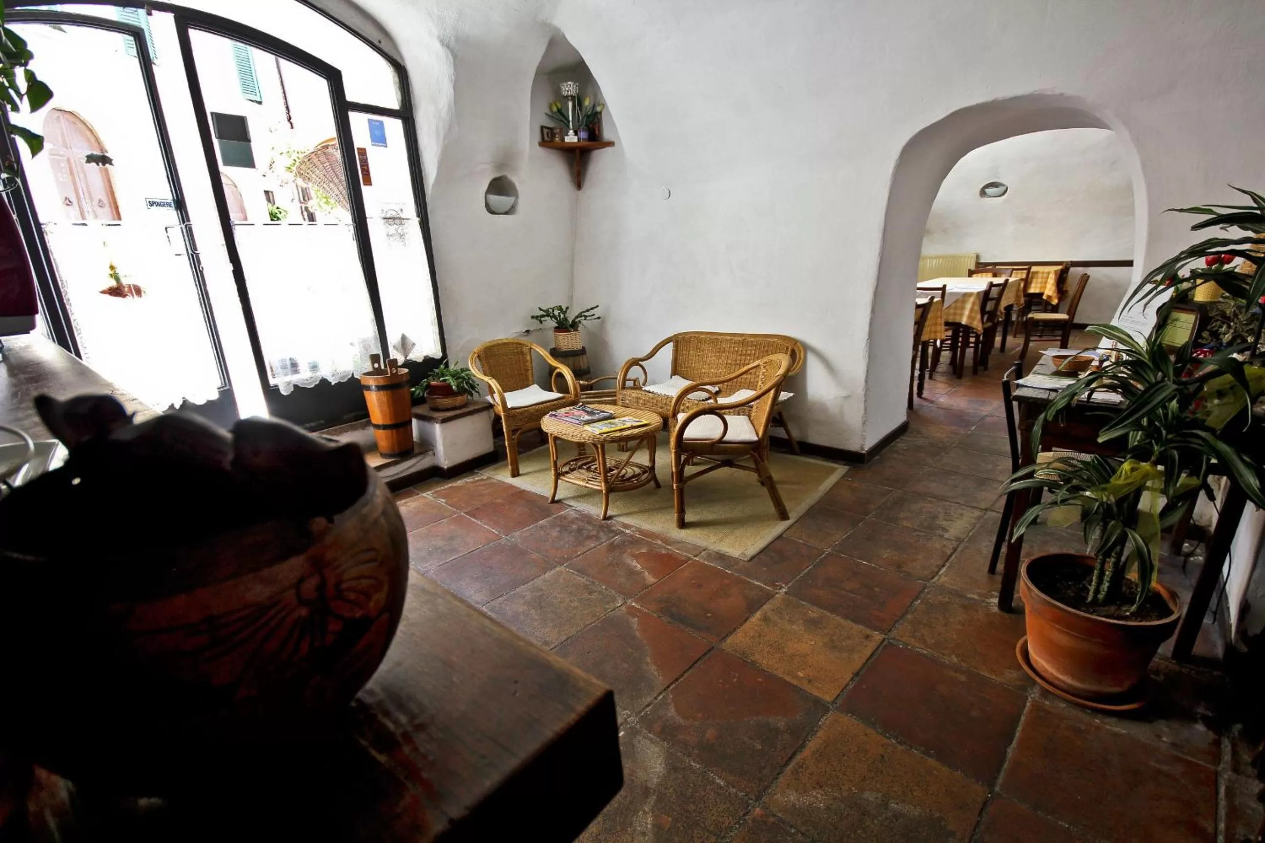 Restaurant/places to eat in Il Cantinone Rooms