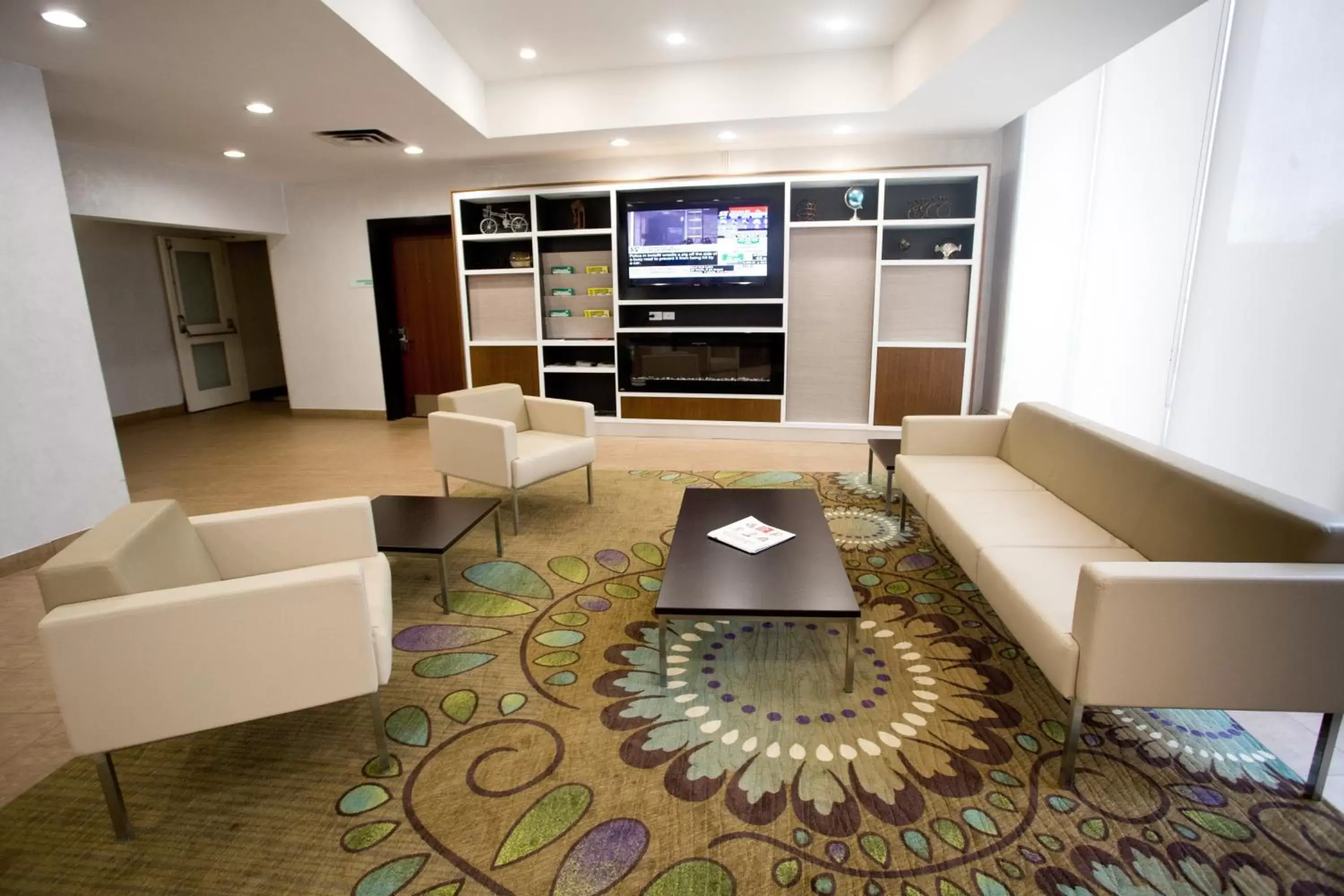 Lobby or reception, Seating Area in Holiday Inn Hotel Peterborough Waterfront, an IHG Hotel