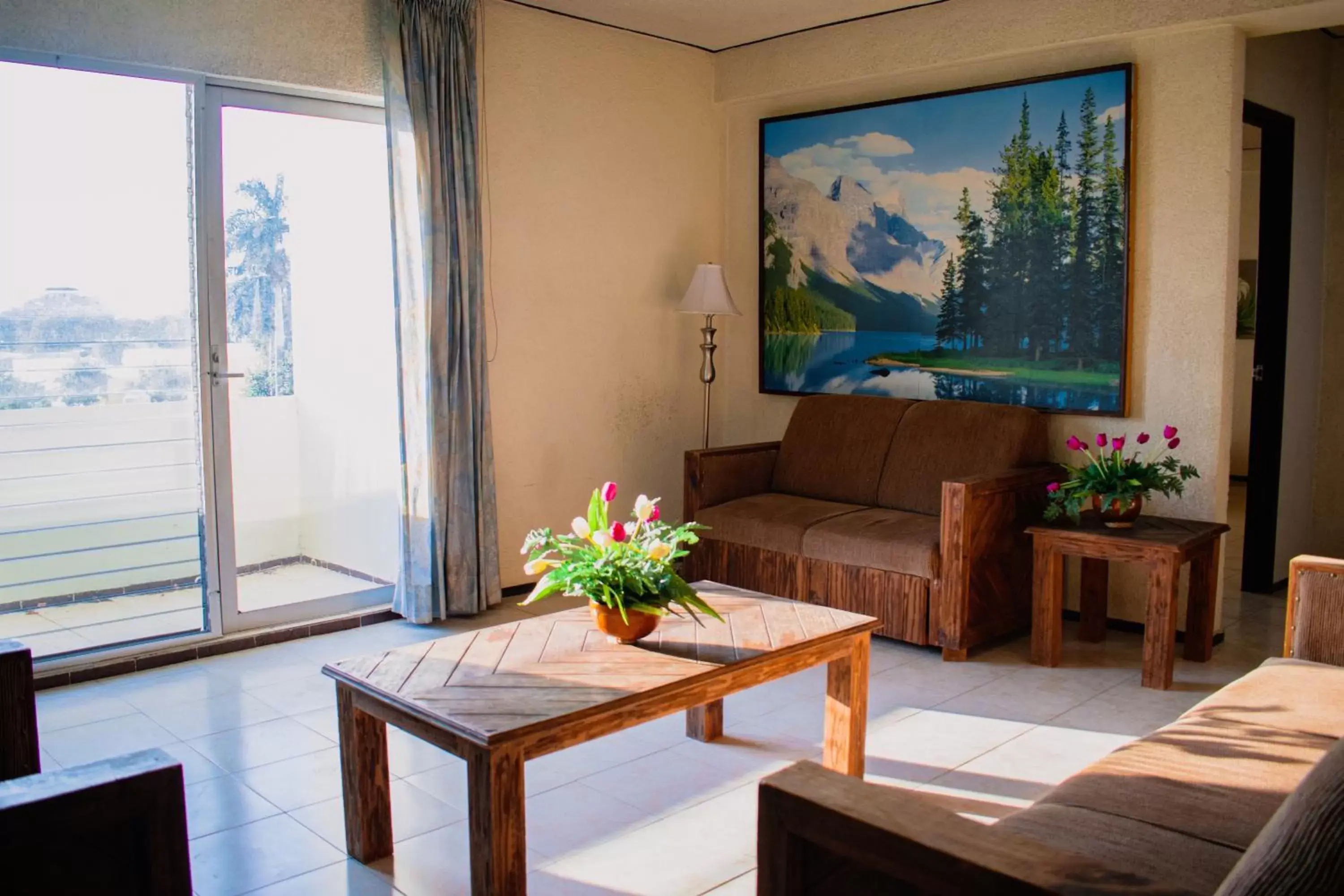 Living room, Seating Area in Suites Del Sol