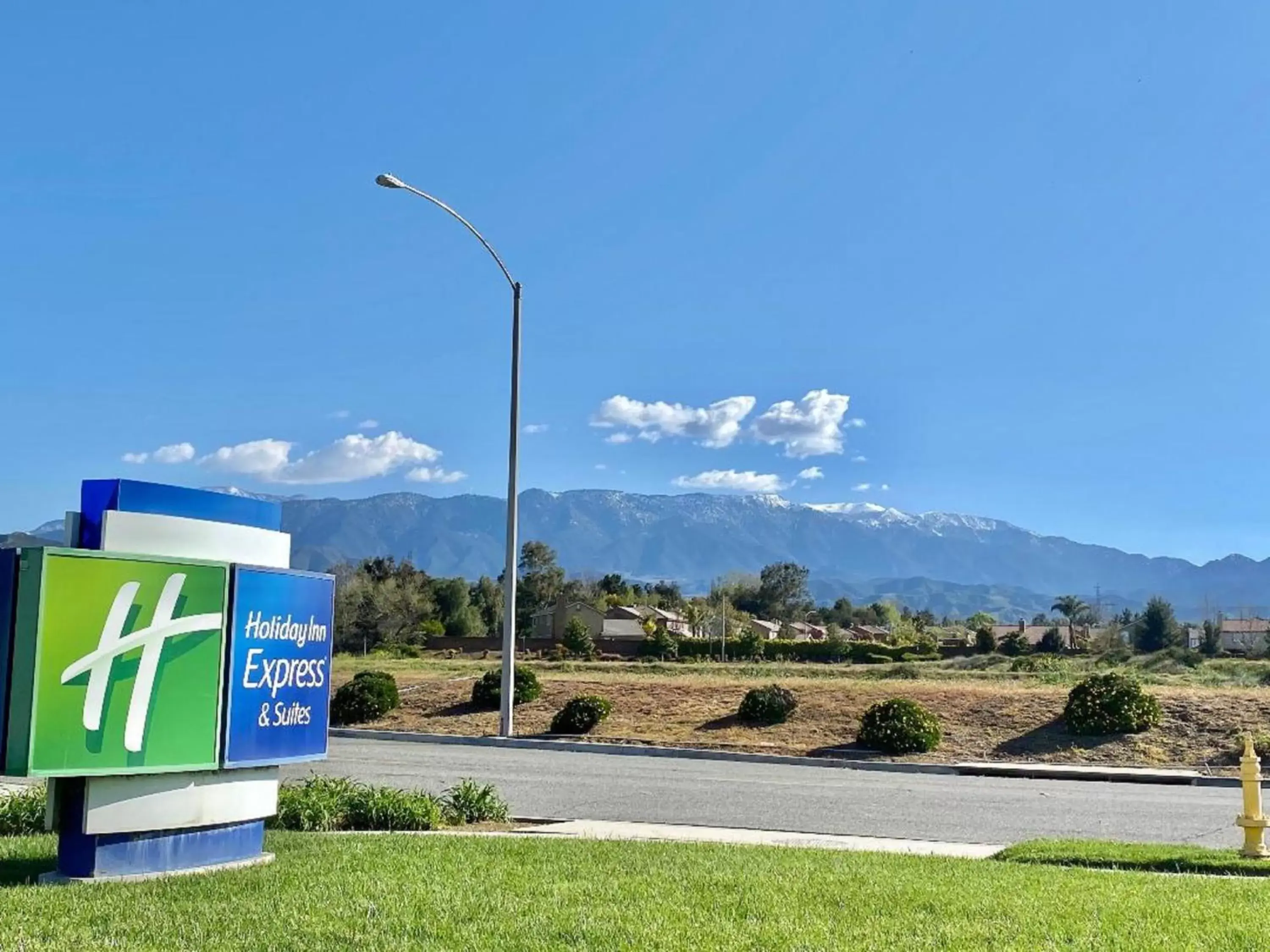 Property building in Holiday Inn Express & Suites Beaumont - Oak Valley by IHG Property building in Holiday Inn Express & Suites Beaumont - Oak Valley by IHG