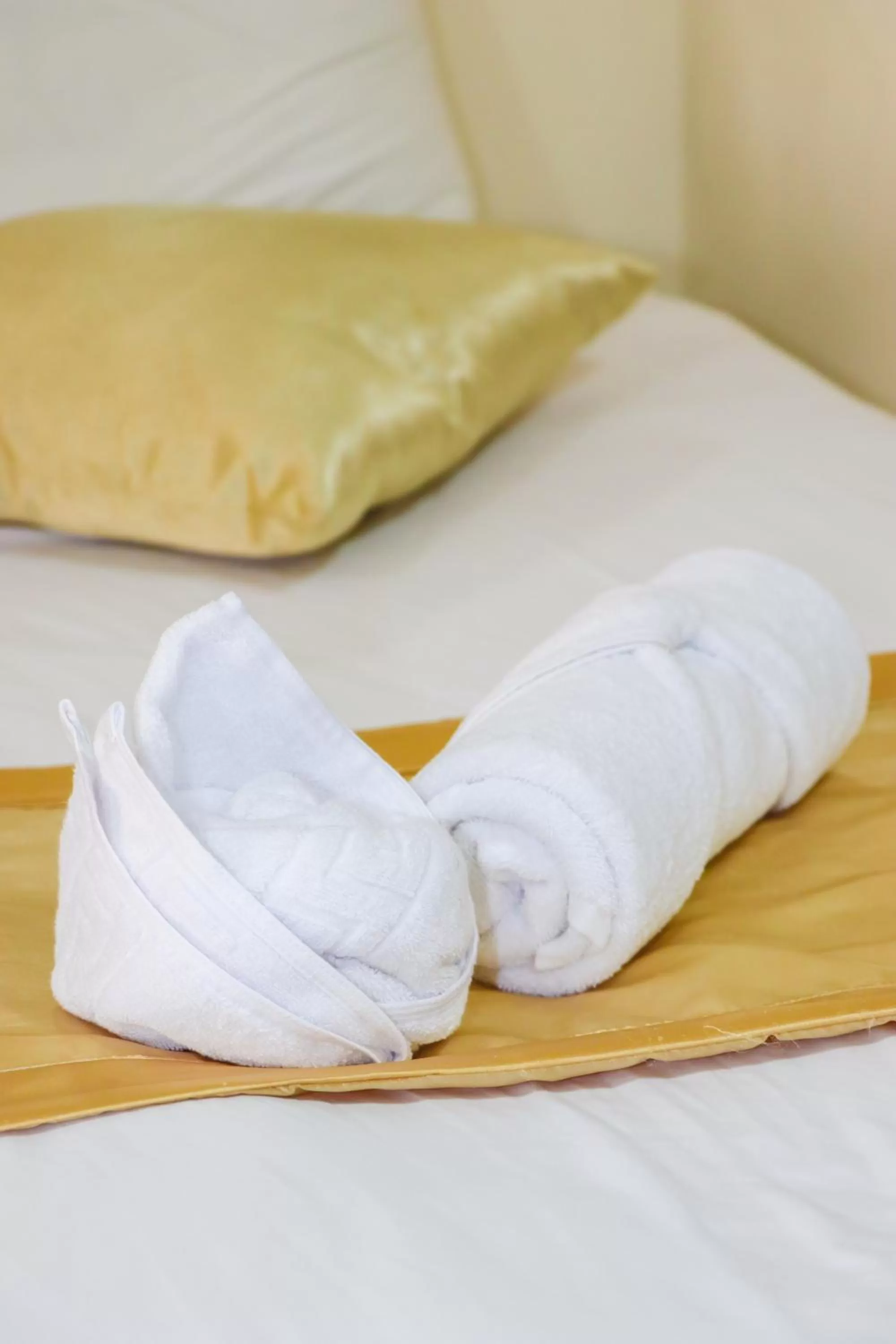 towels, Bed in Al Jamal Suites