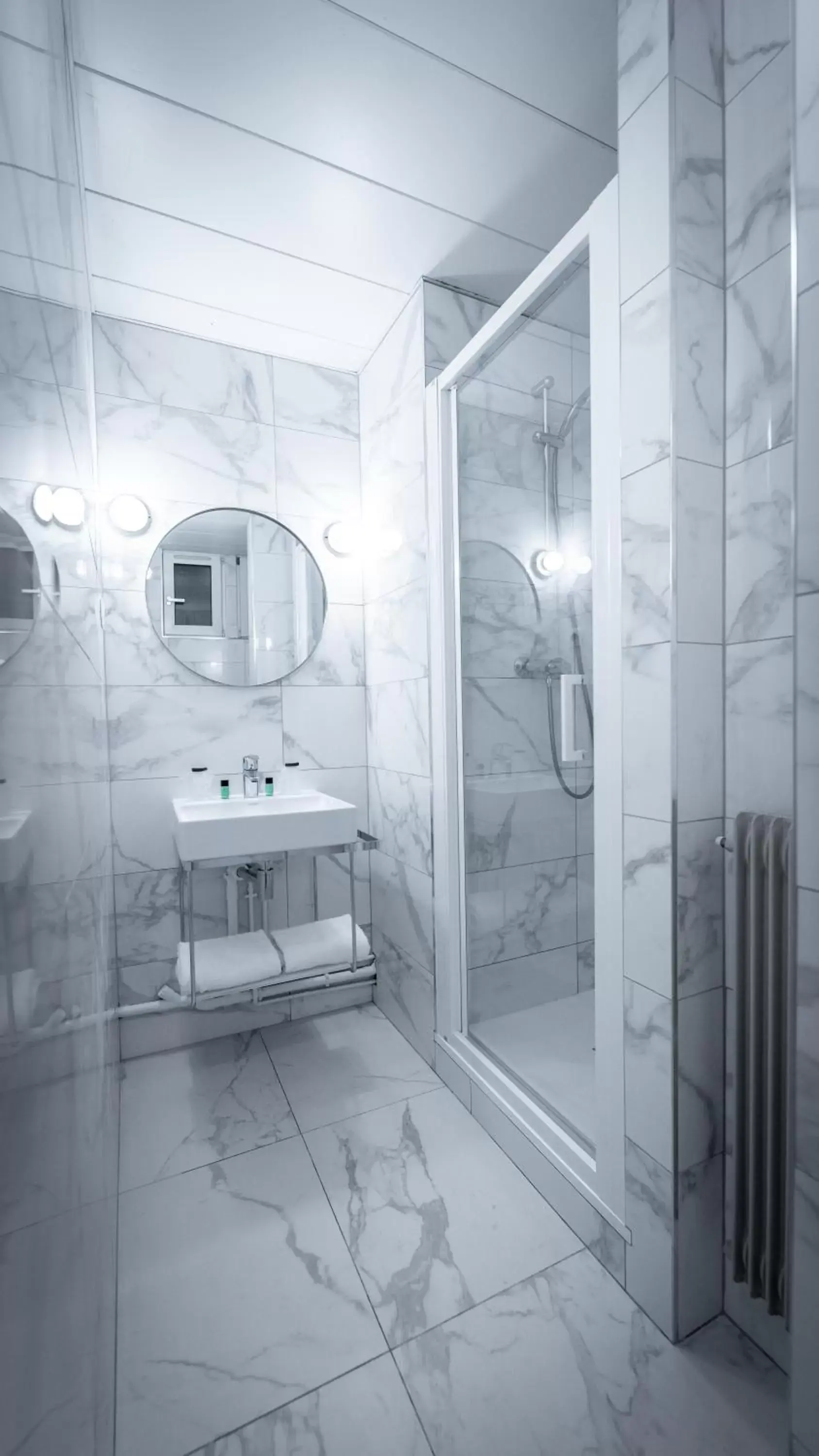 Shower, Bathroom in Hôtel du Parc Montparnasse
