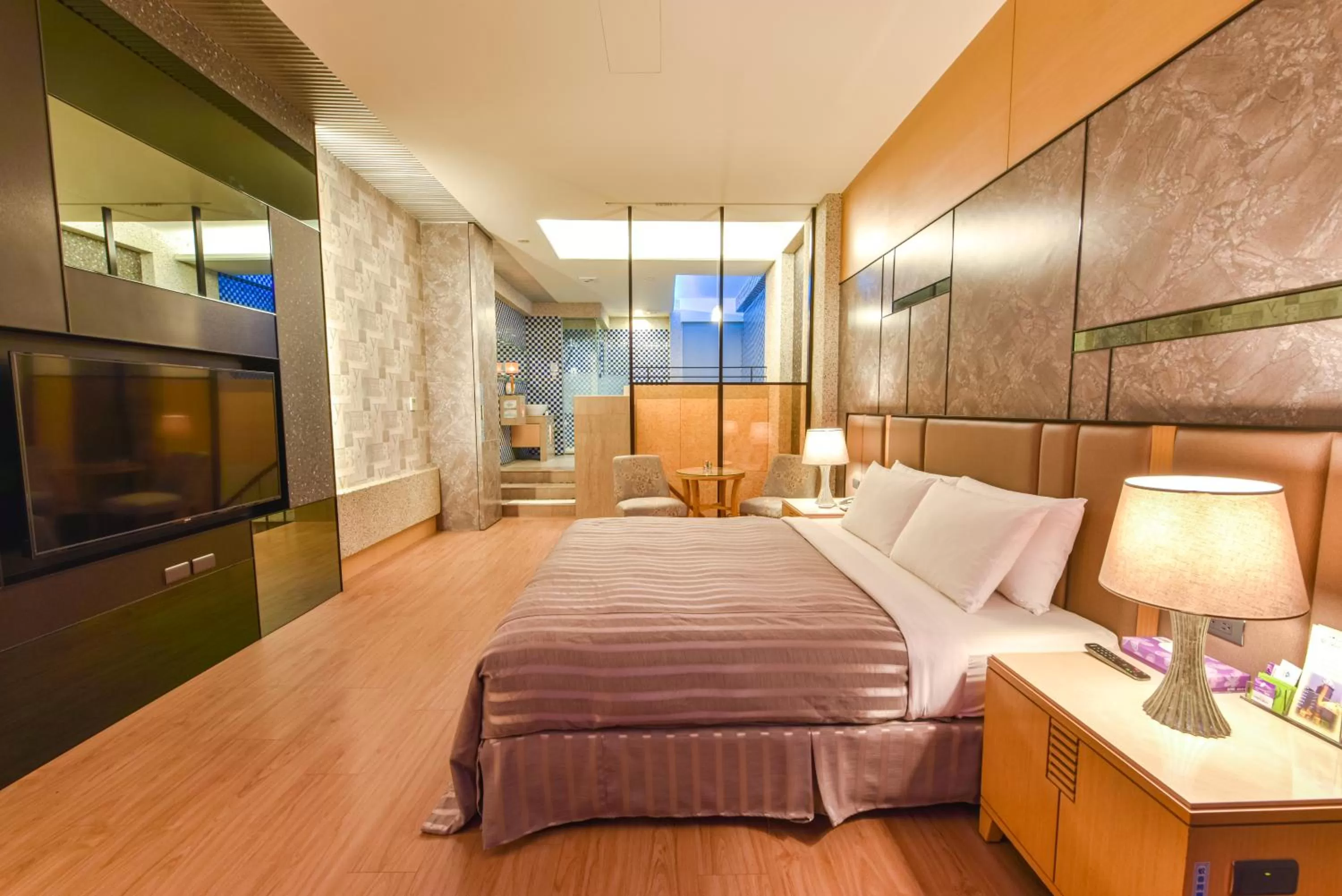 Bed in Purple Garden Motel