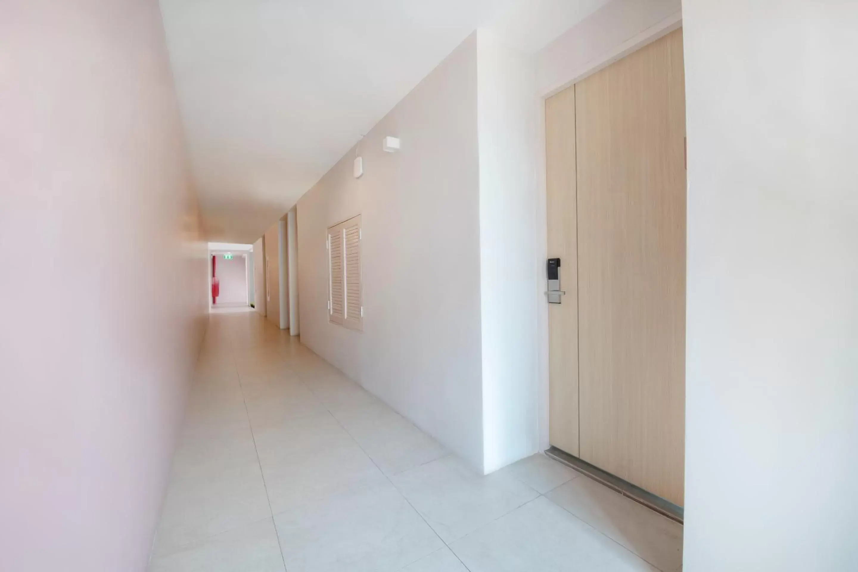 Lobby or reception, Bathroom in Blooming Hill Boutique Suites