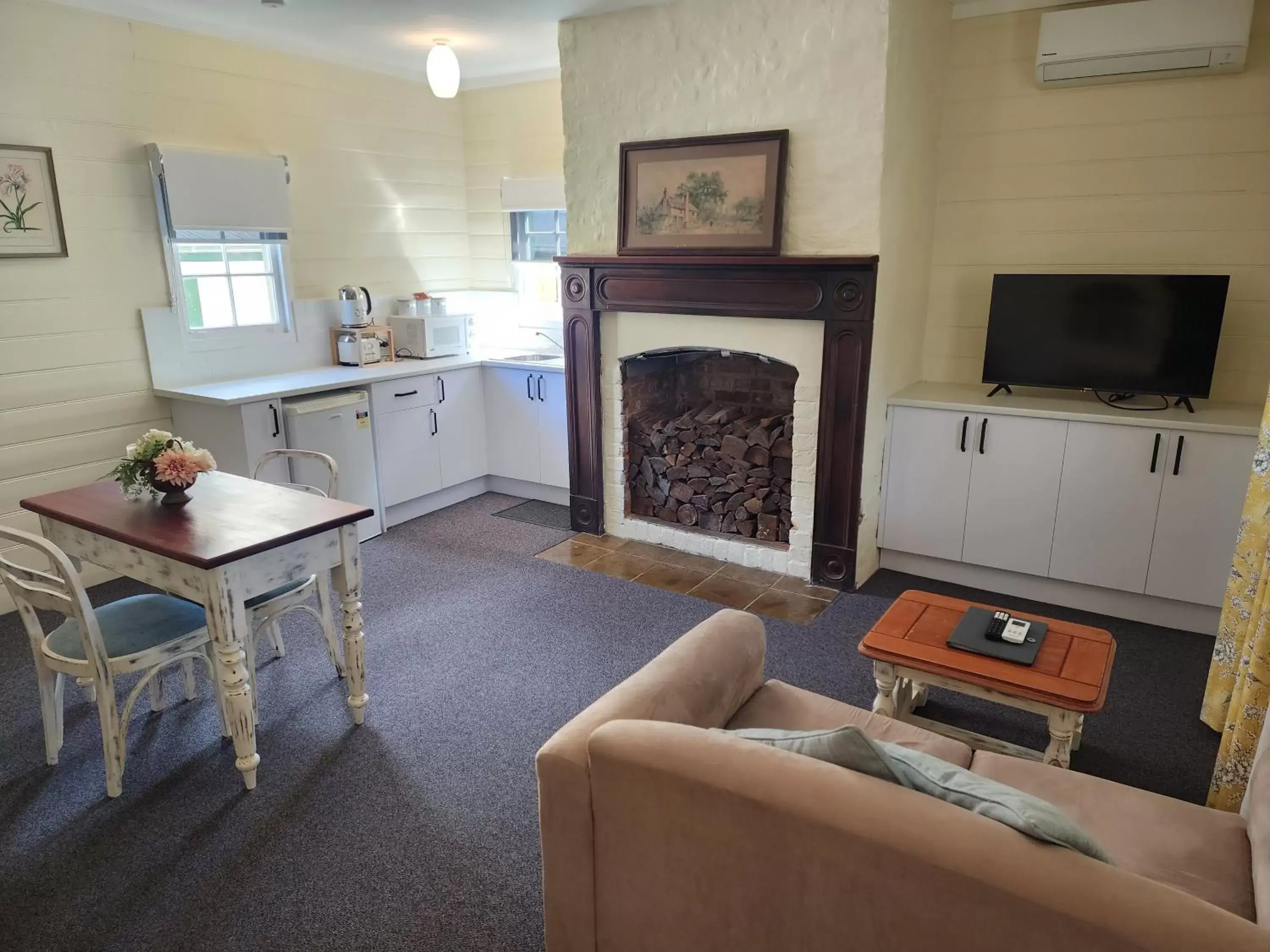 TV and multimedia, Seating Area in Coolangatta Estate Shoalhaven Heads